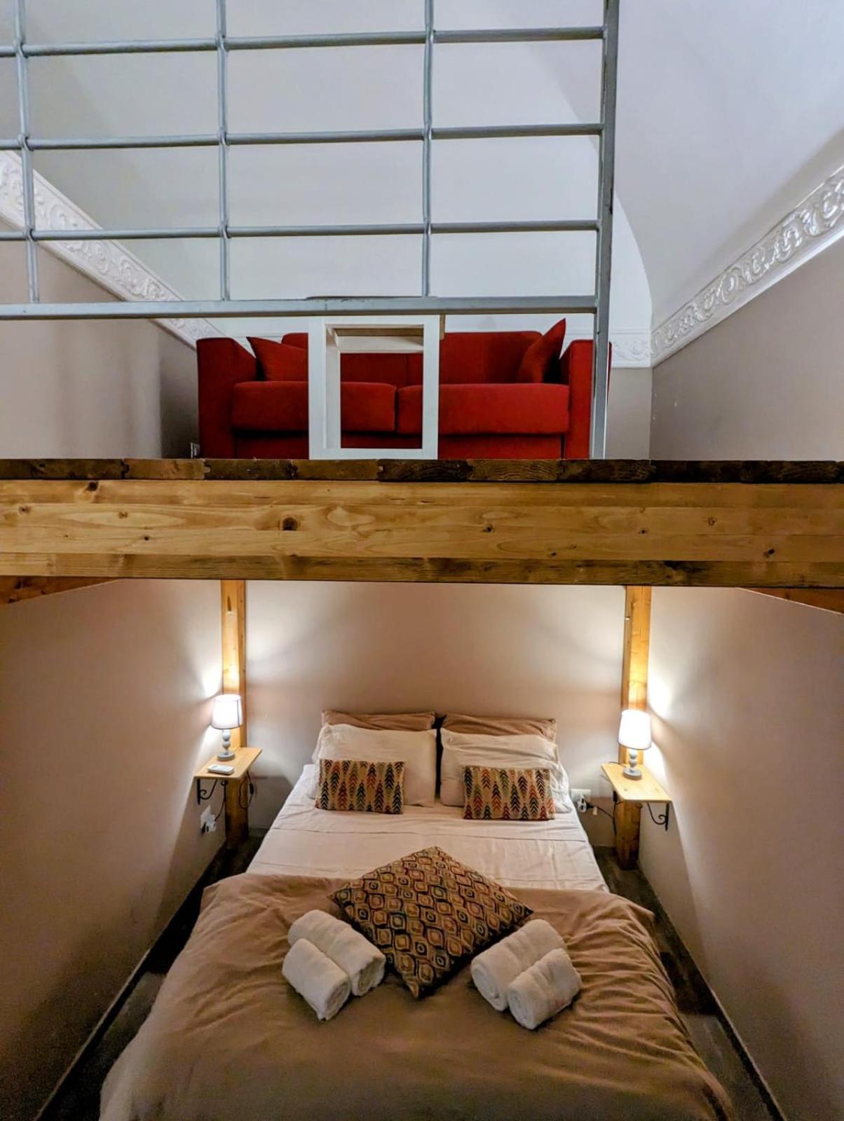 Standard Double Room - Photo 1