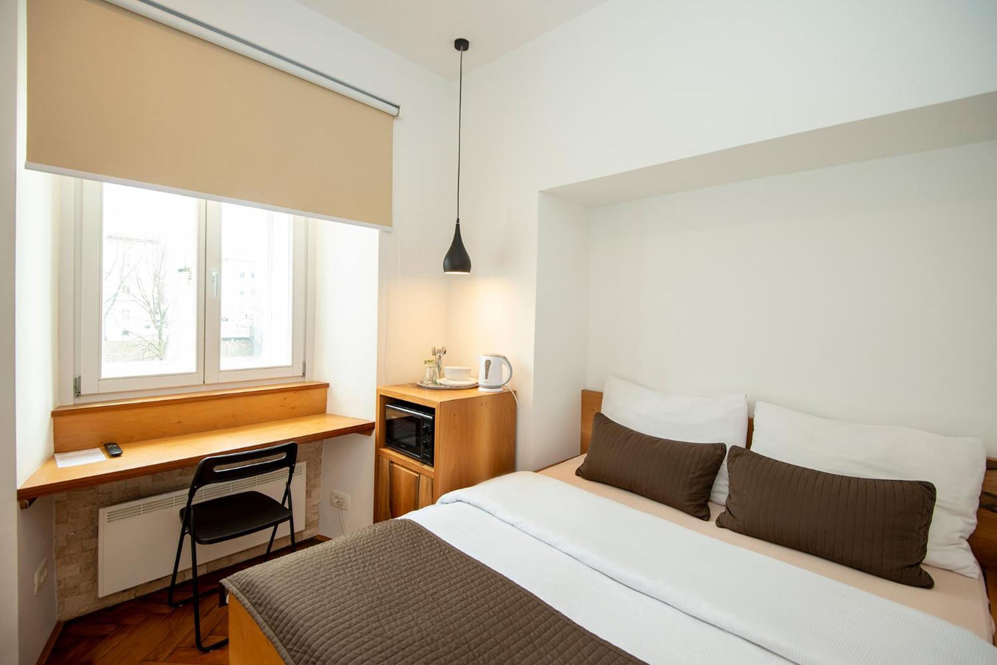 Economy Double Room - Photo 5