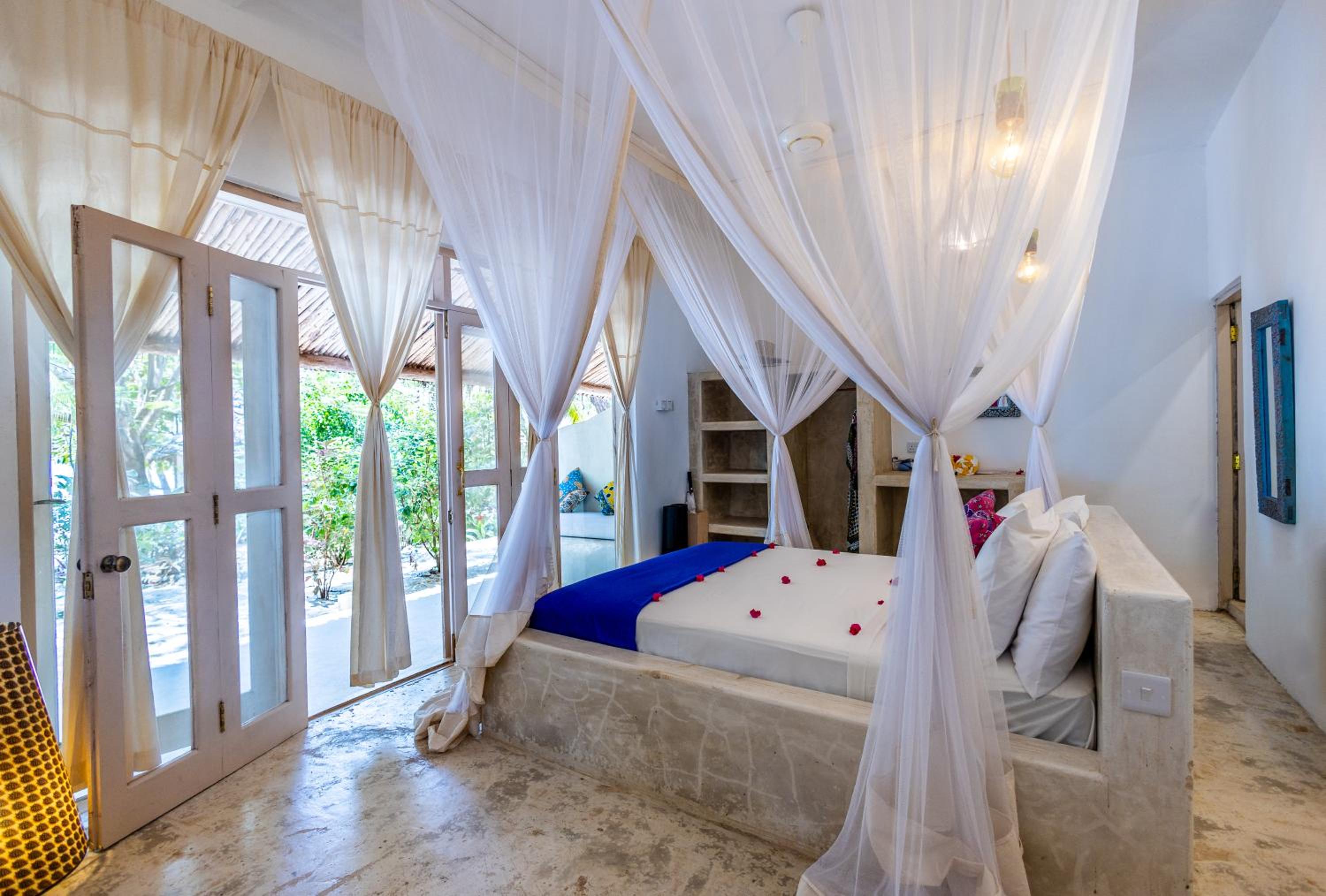 Bungalow with Sea View