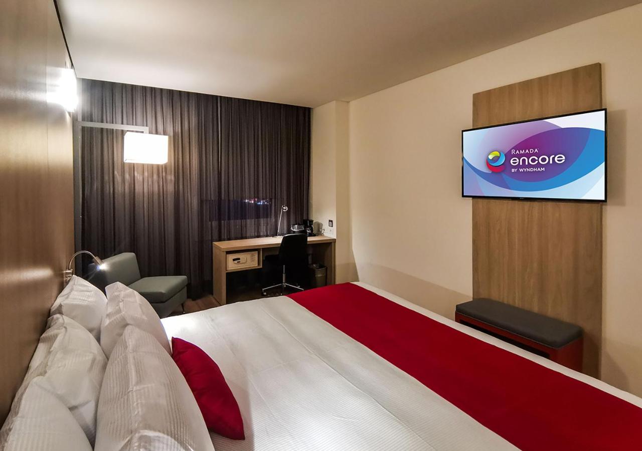 King Room - Non-Smoking - Photo 2