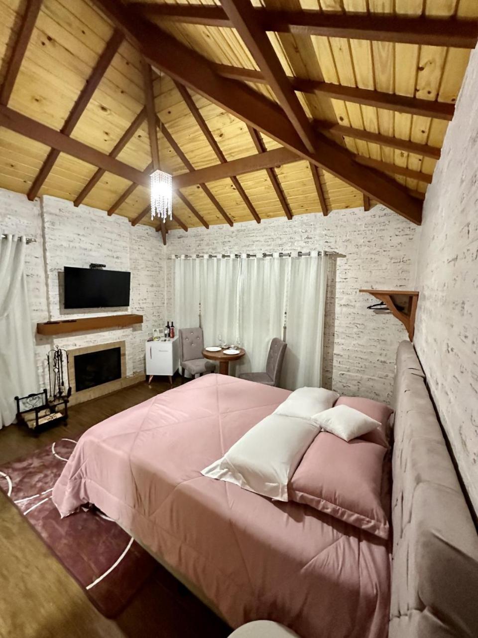 Superior Chalet - Photo 1