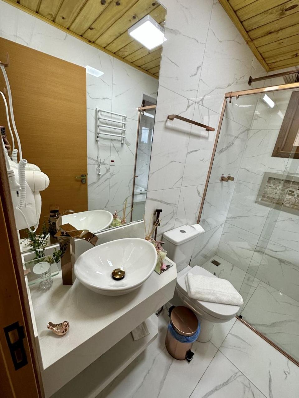 Superior Chalet - Photo 3