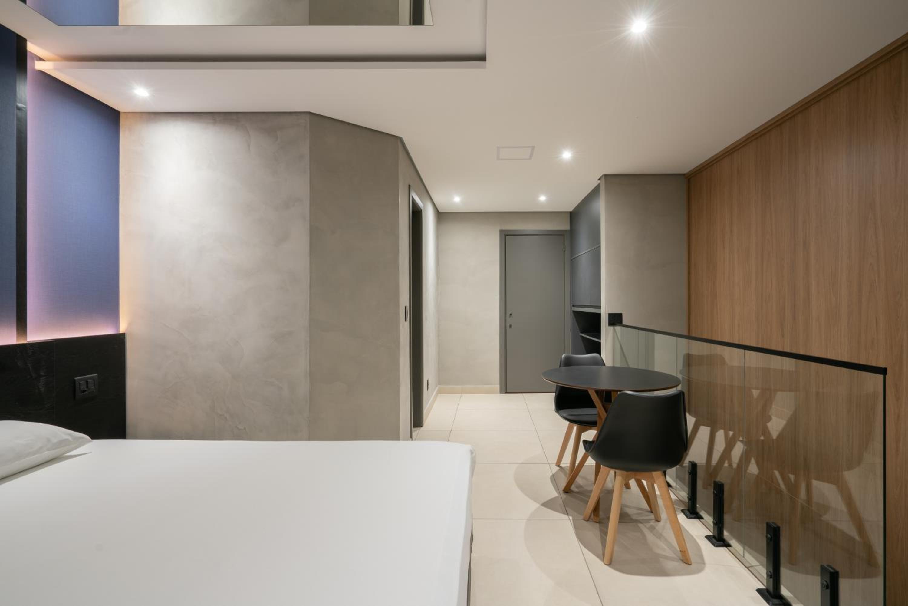 Suite - Photo 6