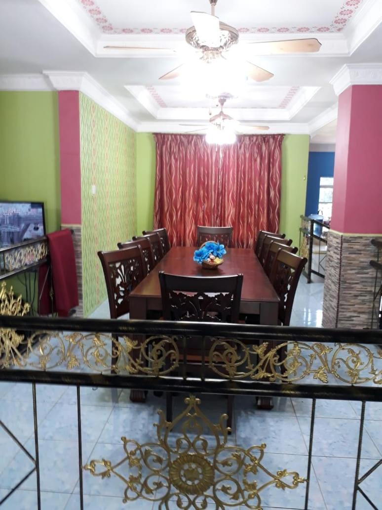 Three-Bedroom Villa photo 2
