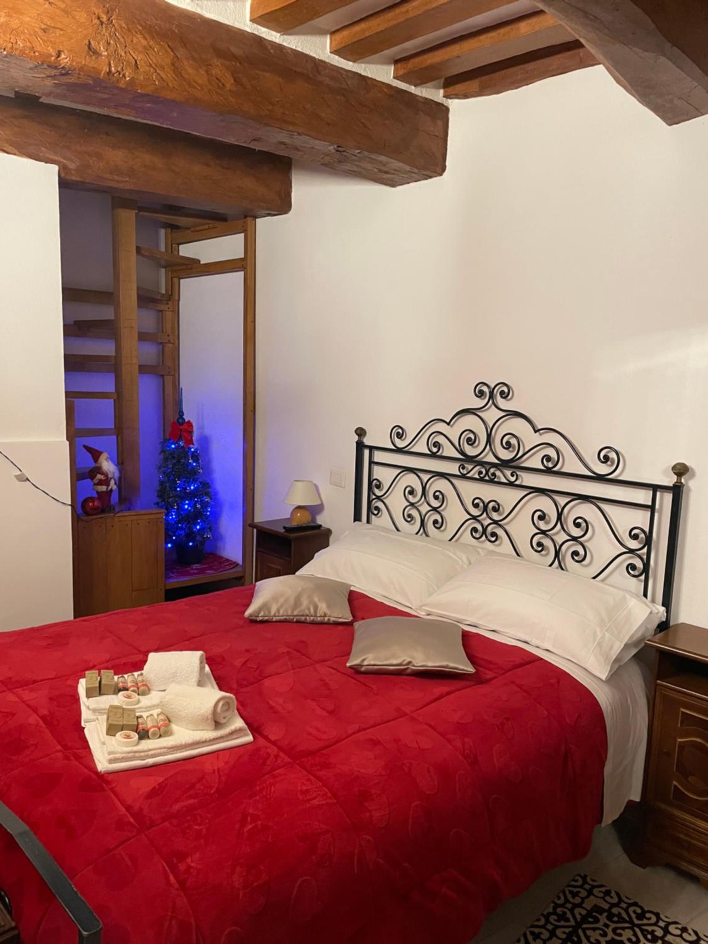Triple Room - Photo 32