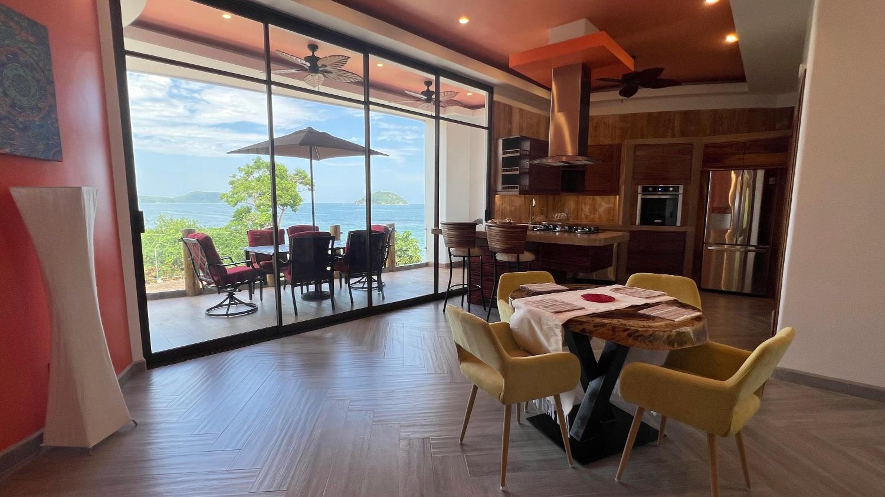 Villa Dolphin Ocean View photo 1
