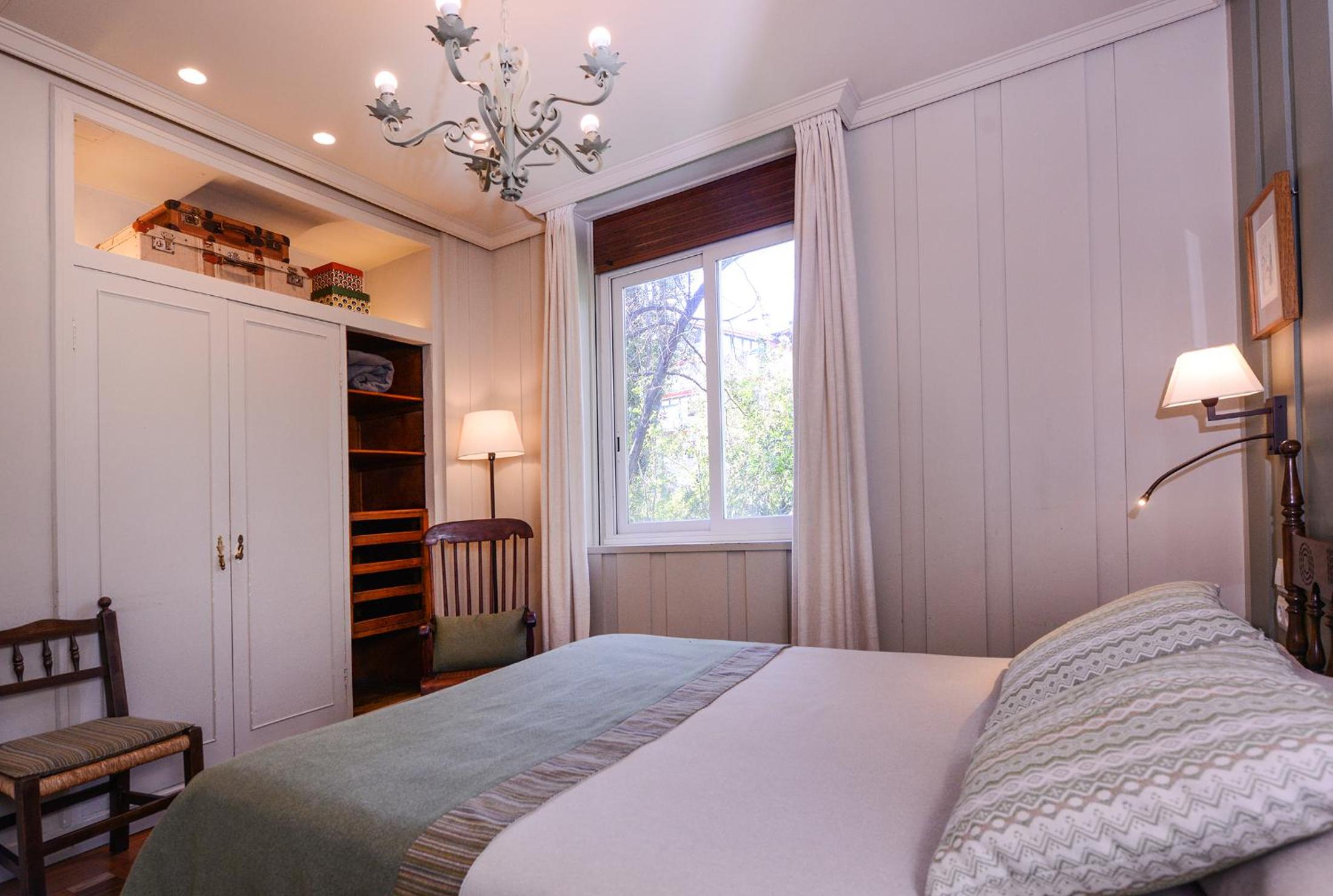 Double Room - Photo 16