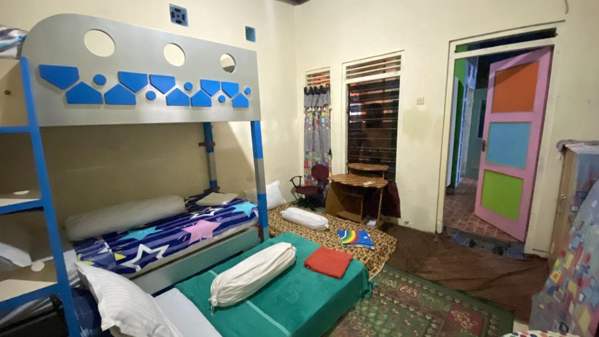 Economy Quadruple Room with Shared Bathroom