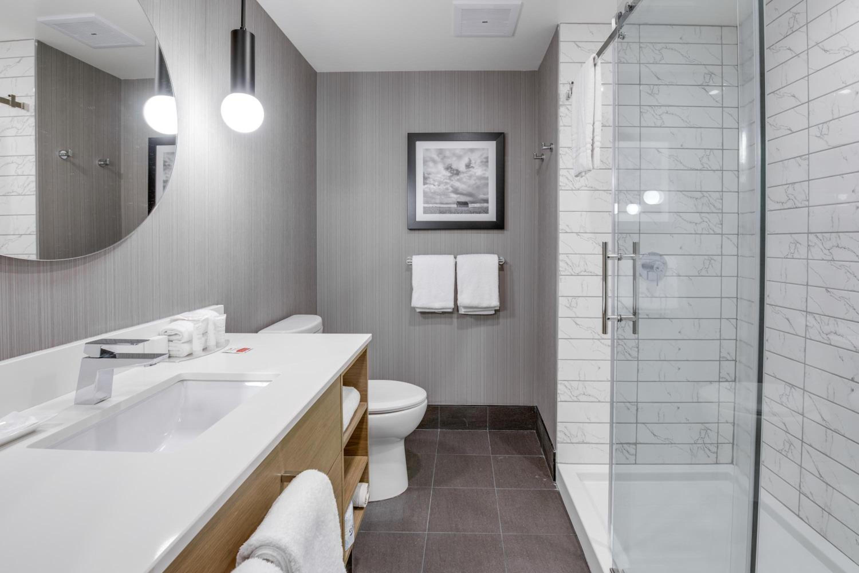 Studio Suite, 1 King Bed, Kitchenette - Photo 5