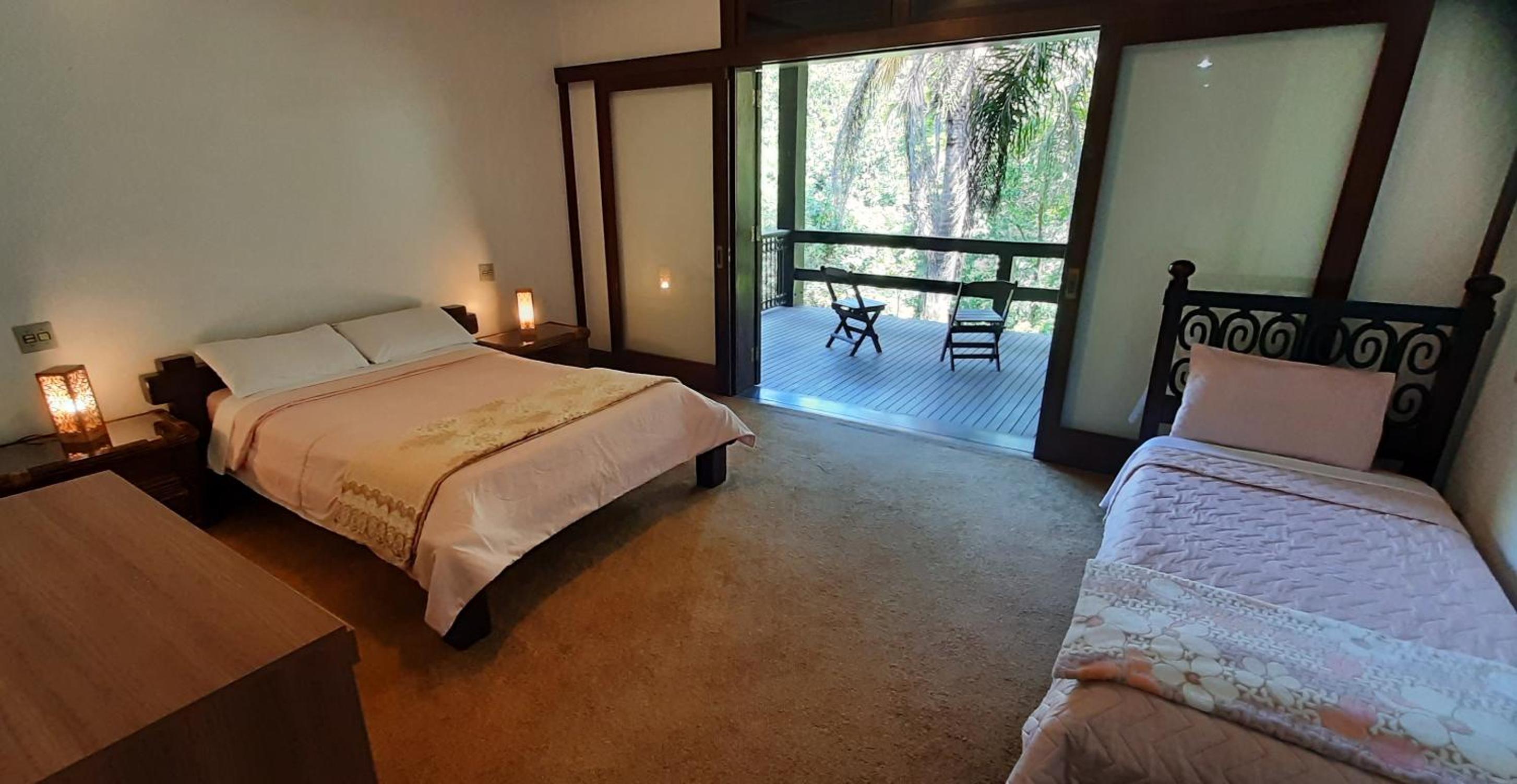 Suite with Mountain View - Photo 7