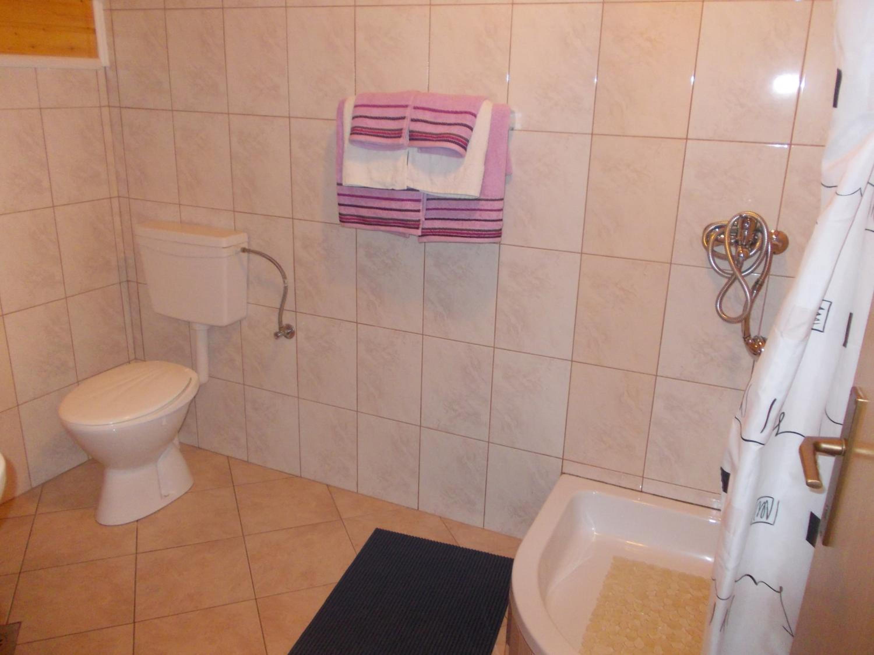Duplex One-Bedroom Apartment with Terrace - Photo 4