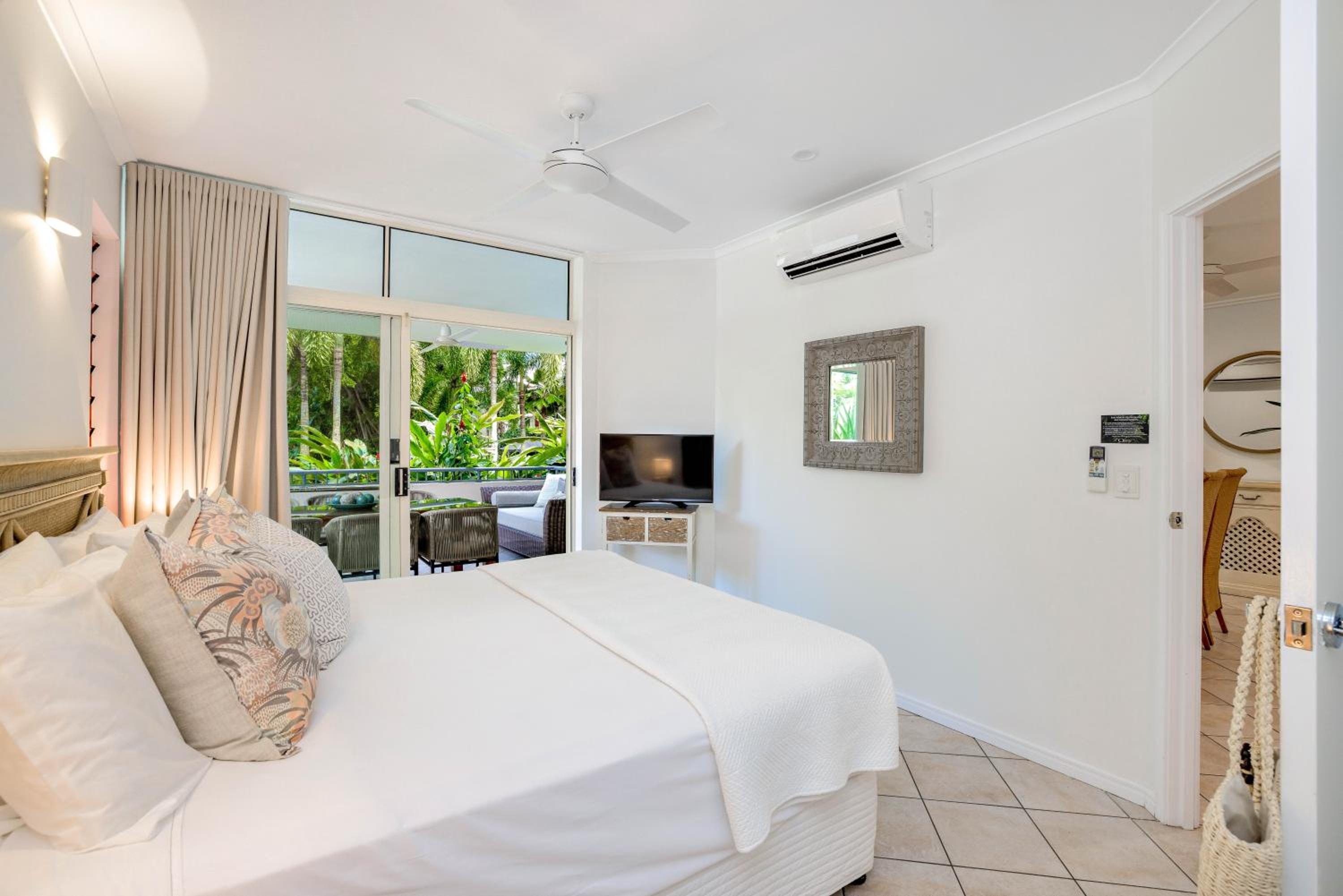 One-bedroom Superior Apartment