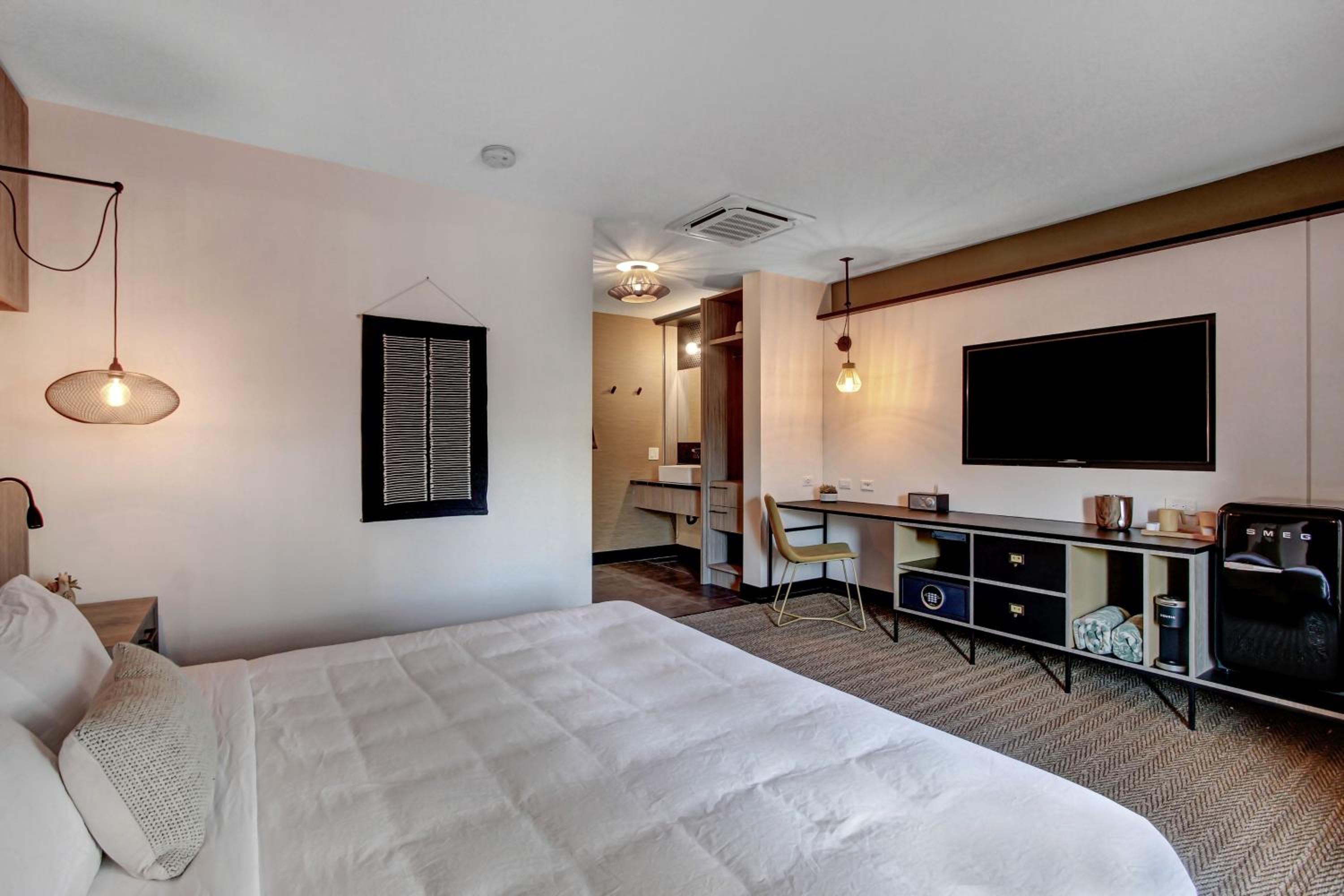 Superior Queen Room - Photo 9