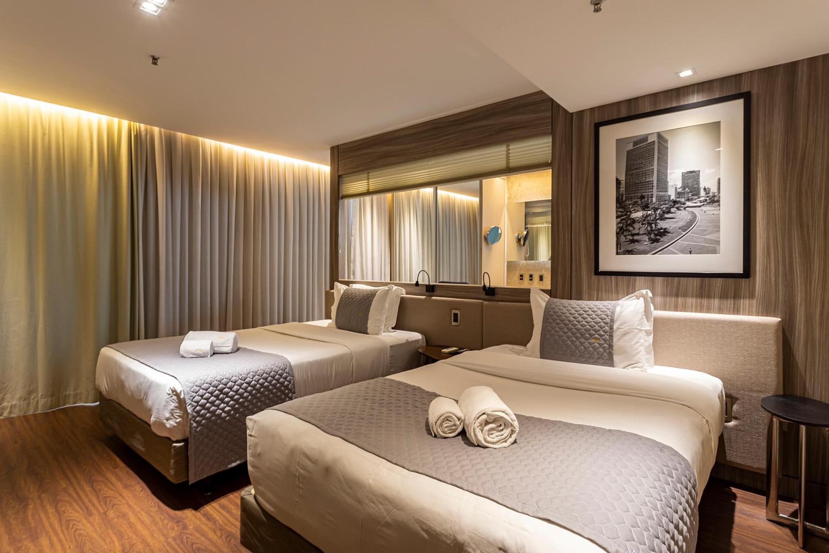 Deluxe King Room - Photo 1