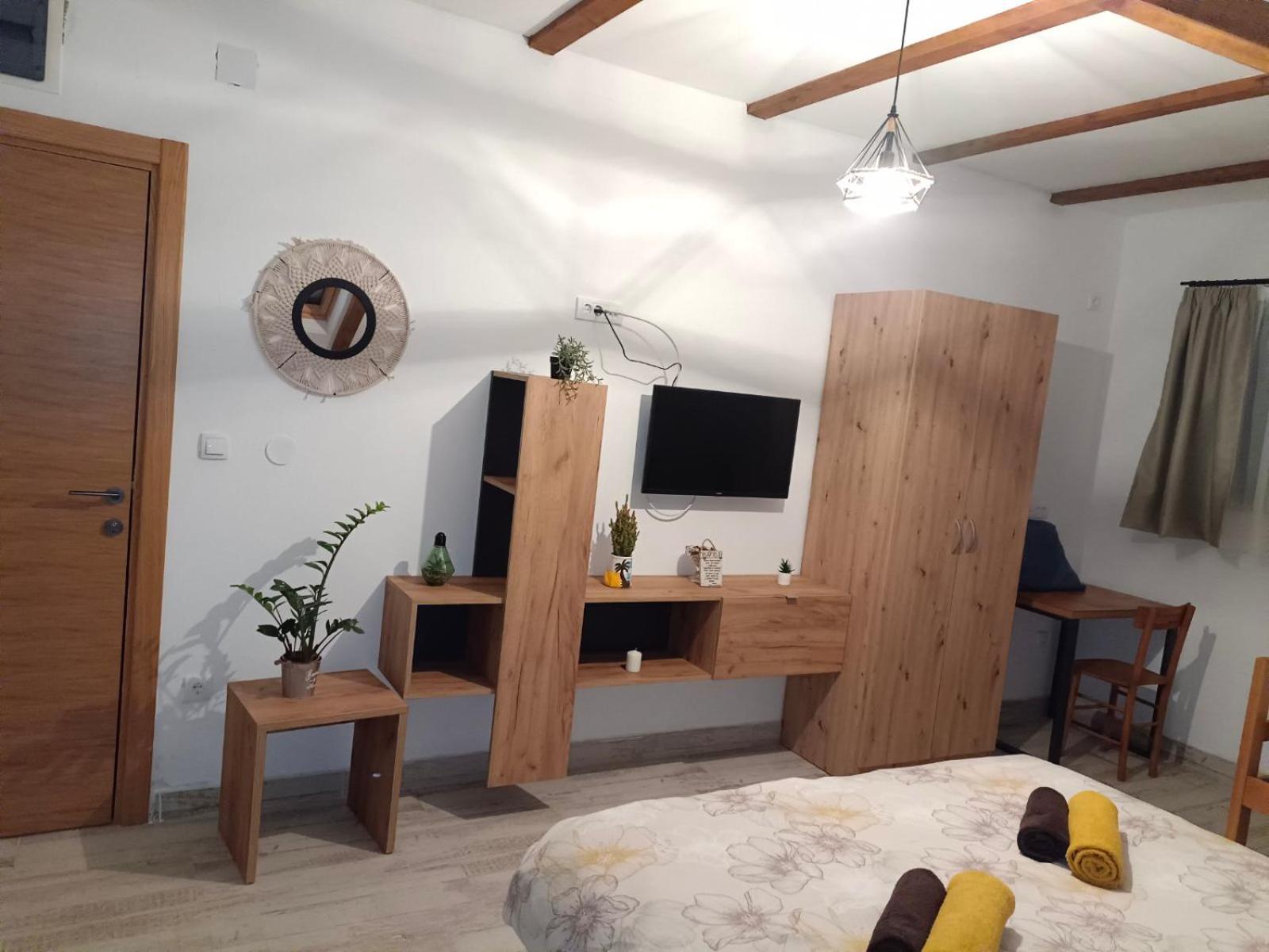Classic Triple Room photo 1