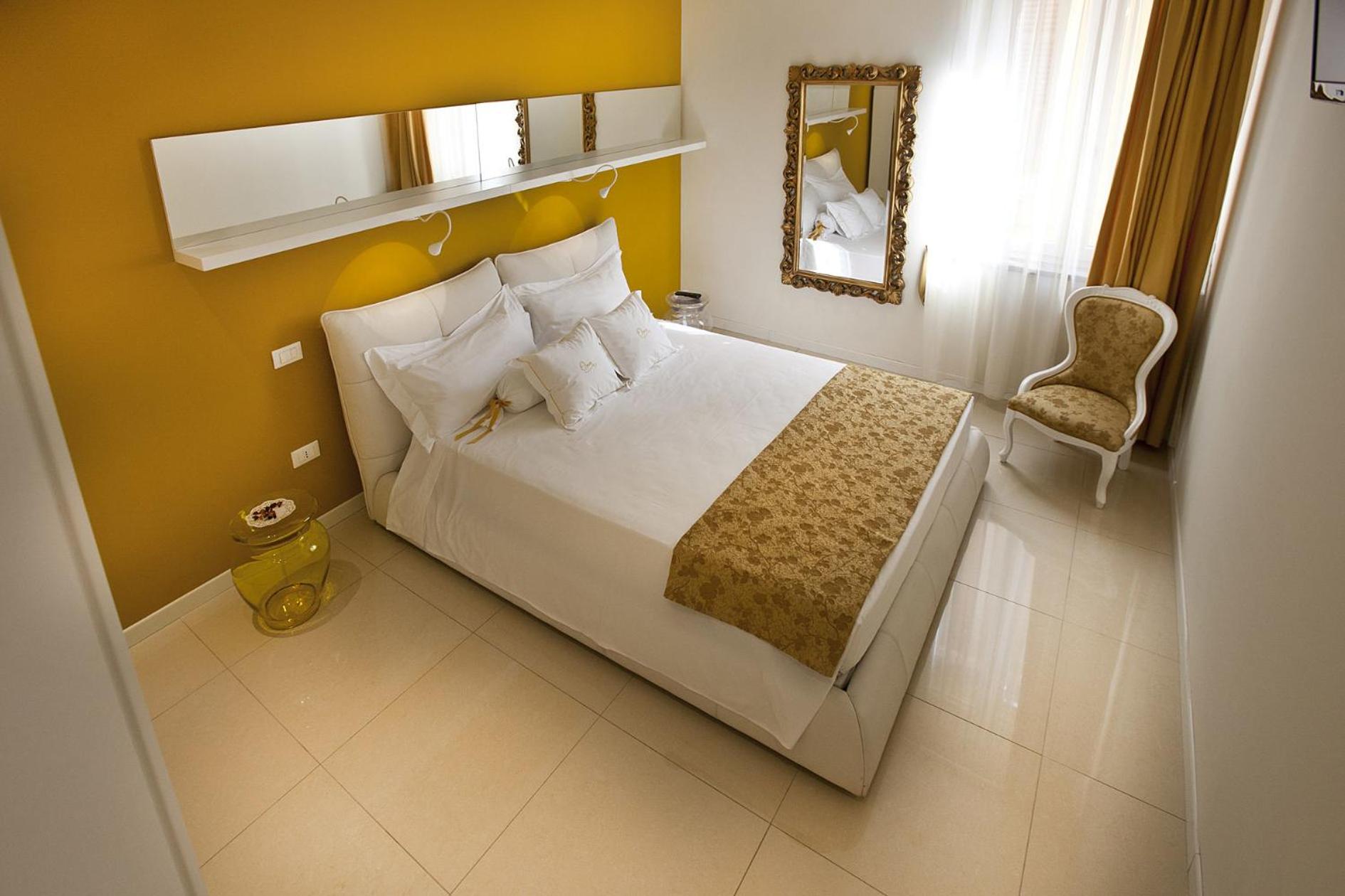Two-Bedroom Apartment - Photo 17
