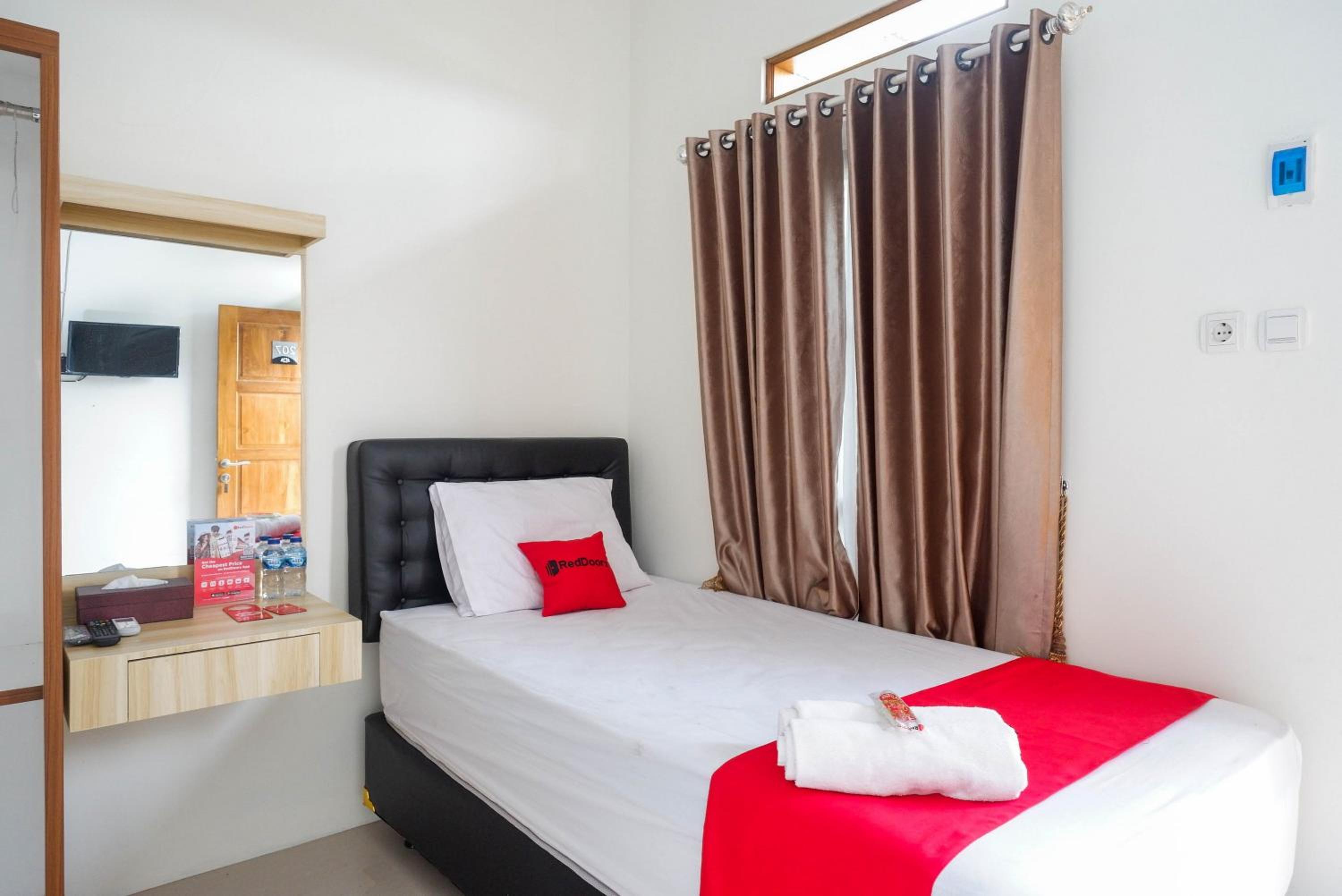 Twin Room - Photo 4