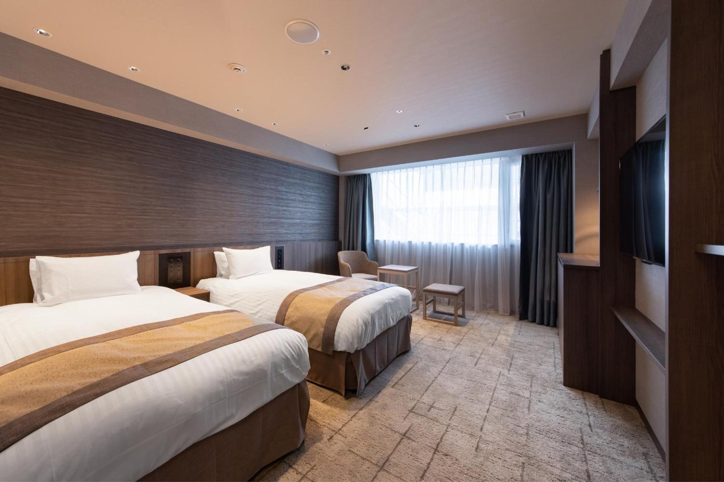 Deluxe Twin Room - Non-Smoking - Photo 4