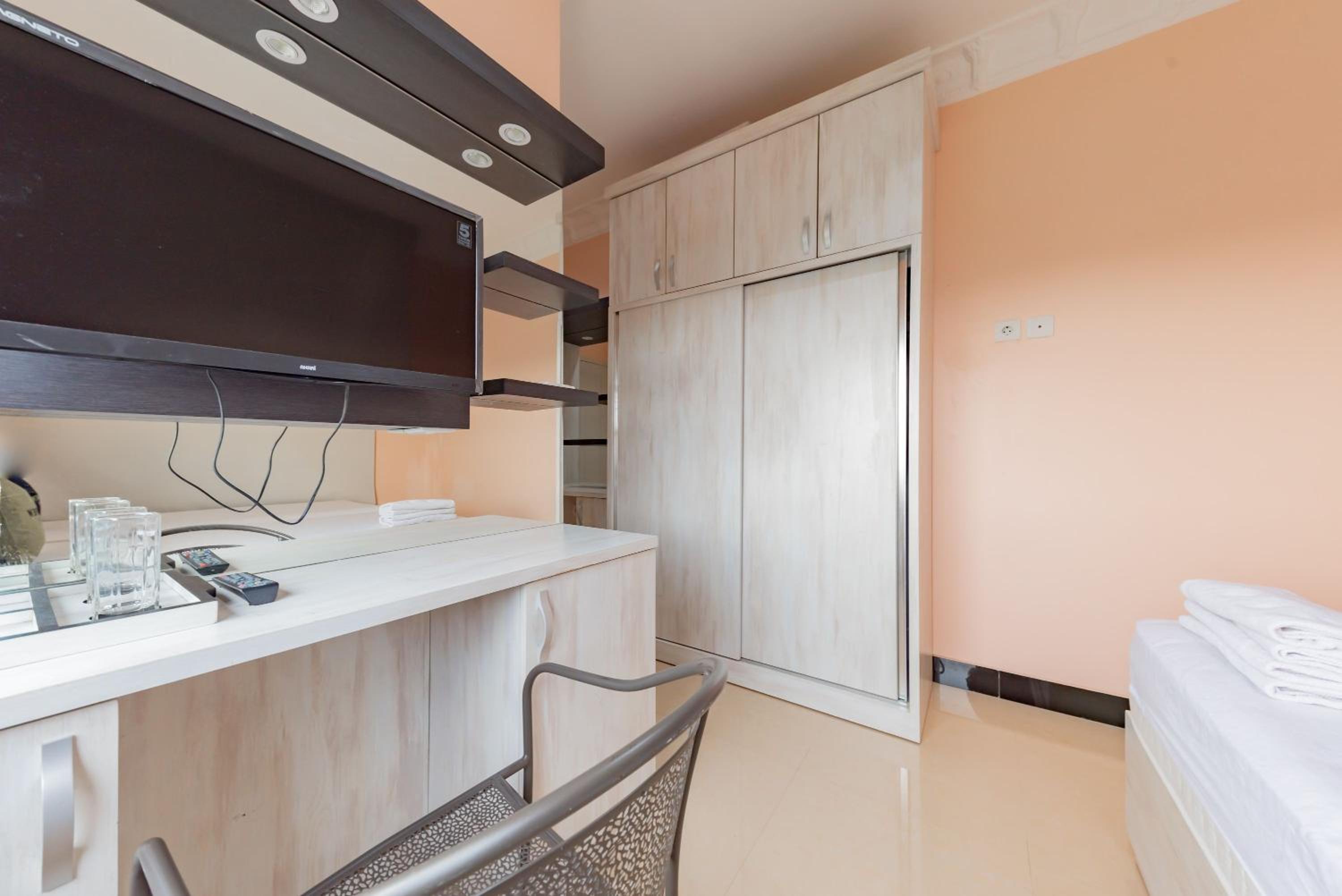 Twin Room - Photo 5