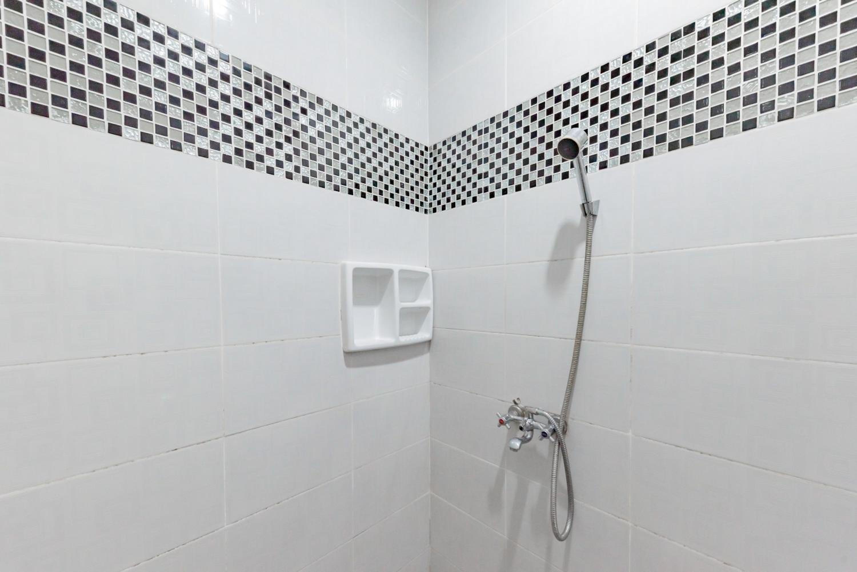 Twin Room - Photo 6