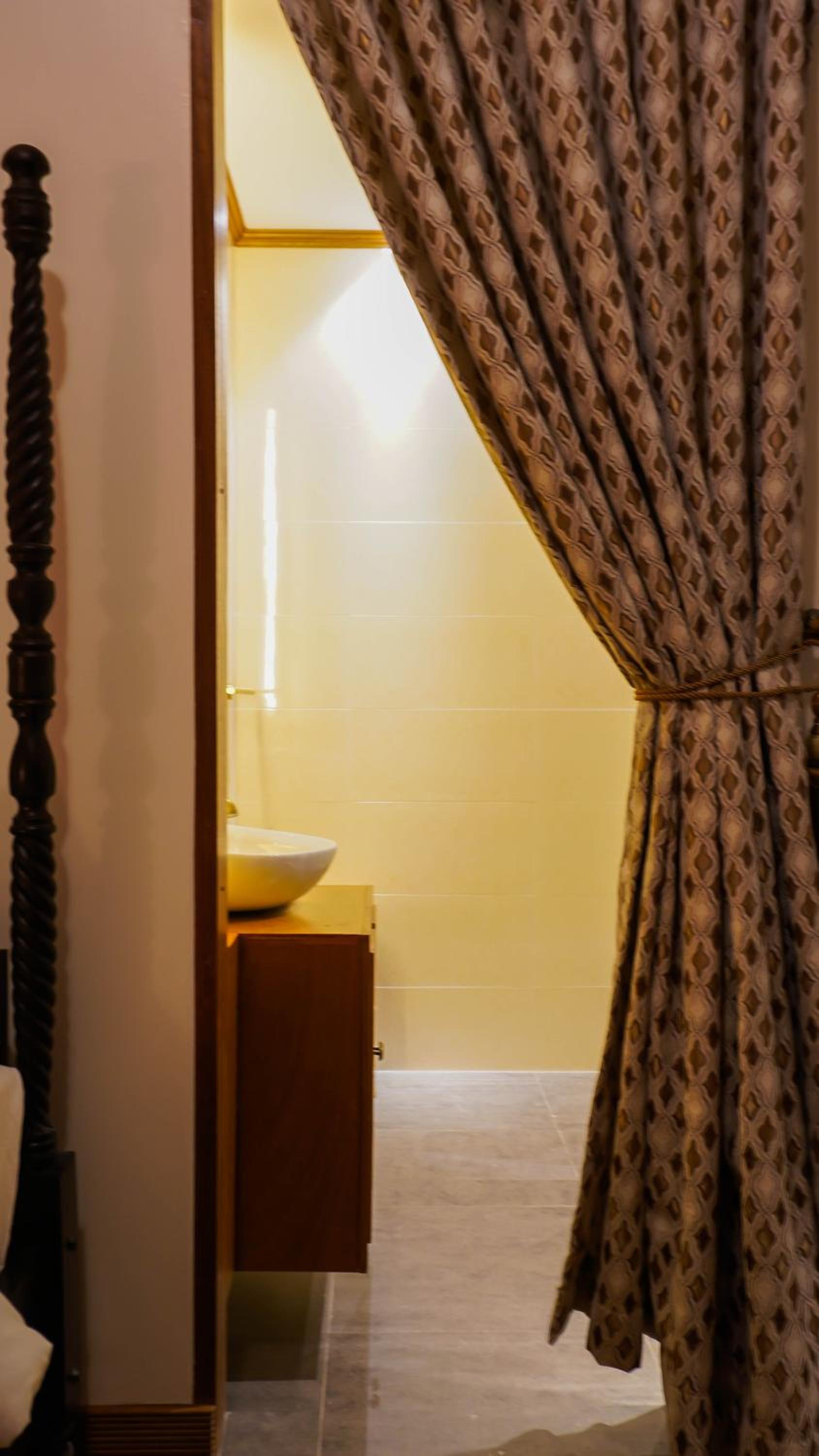 Luxury King Room photo 2