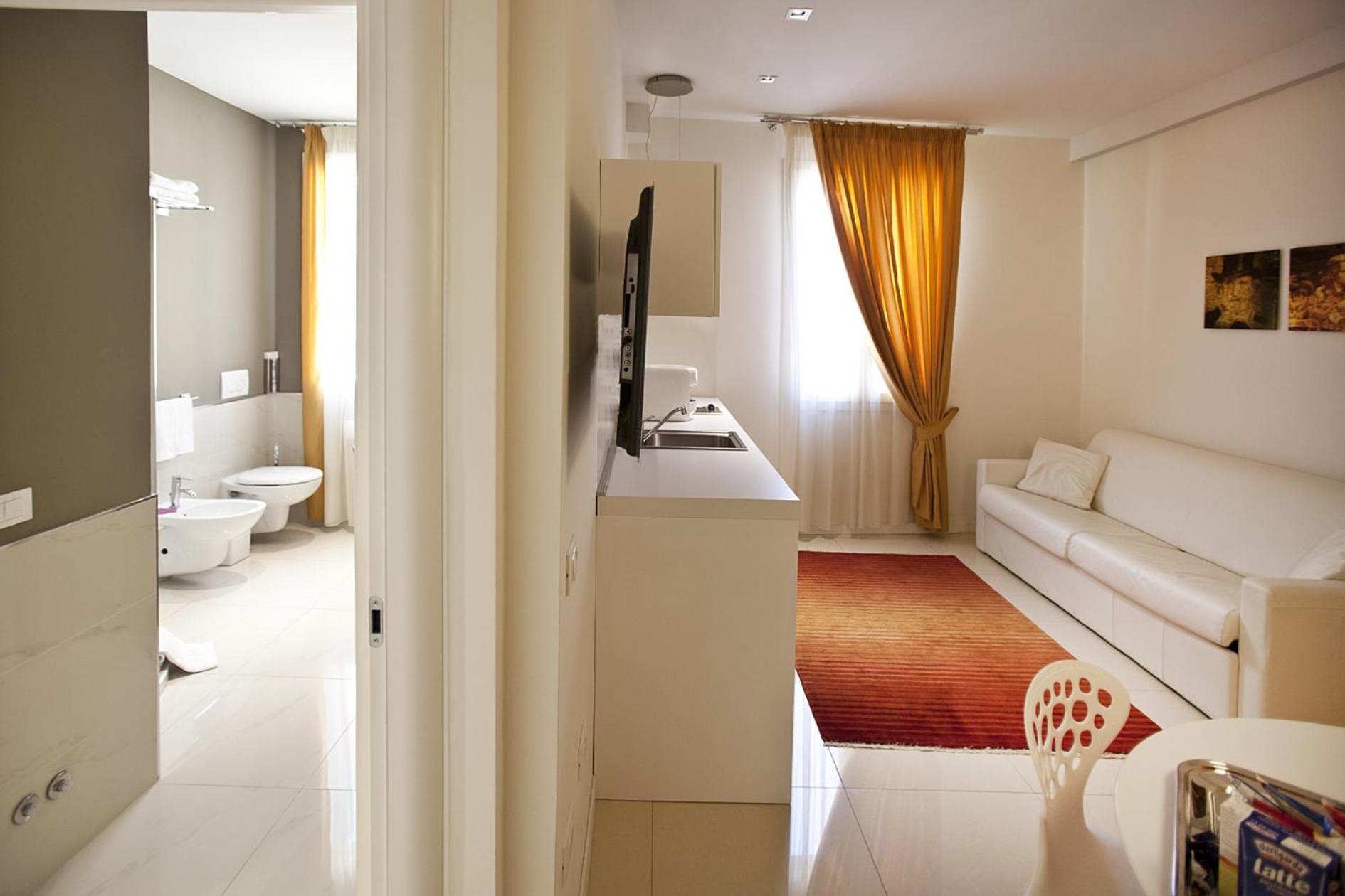 One-Bedroom Apartment (2 - 3 Adults) - Photo 21