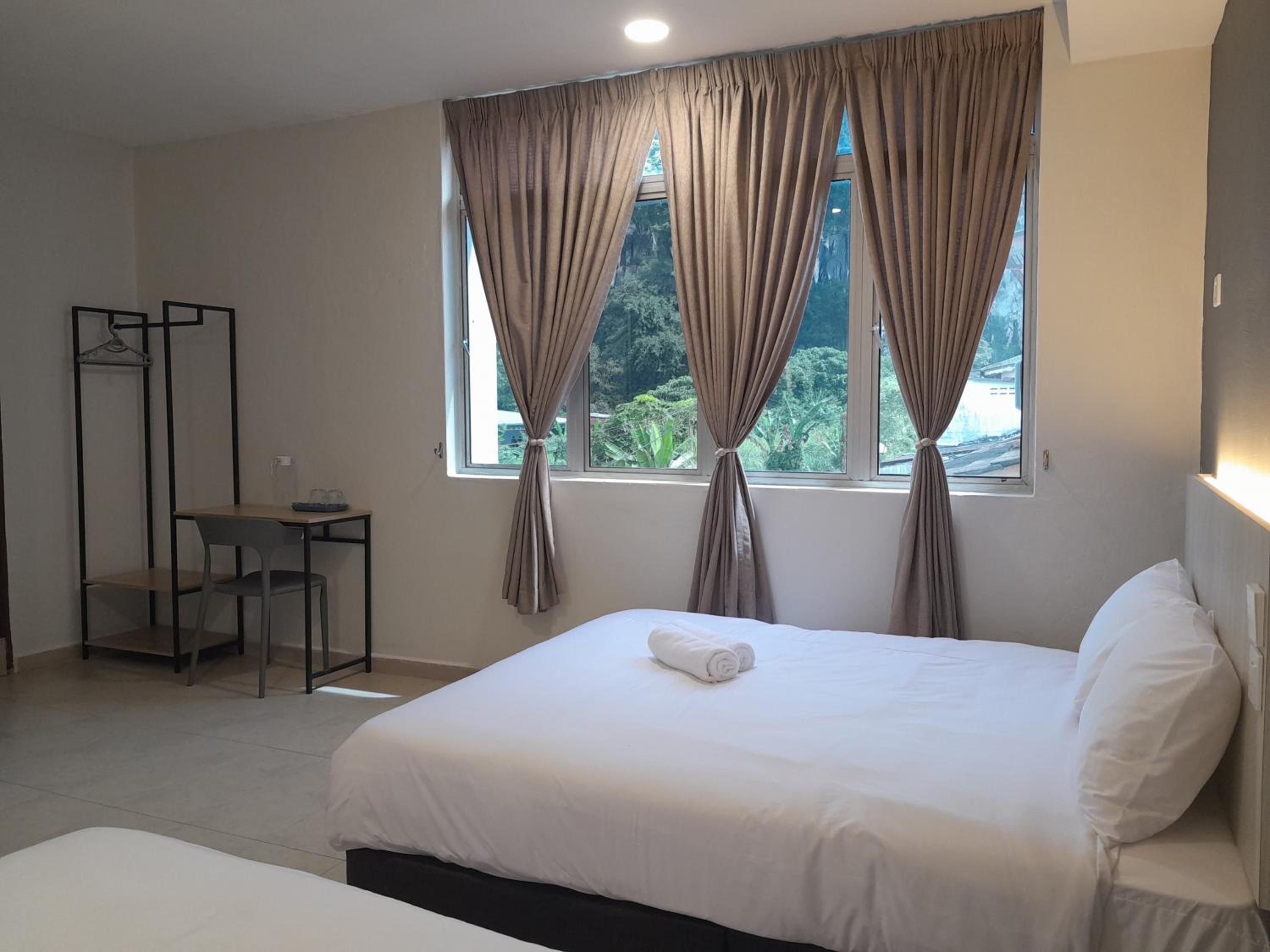 Deluxe Family Room