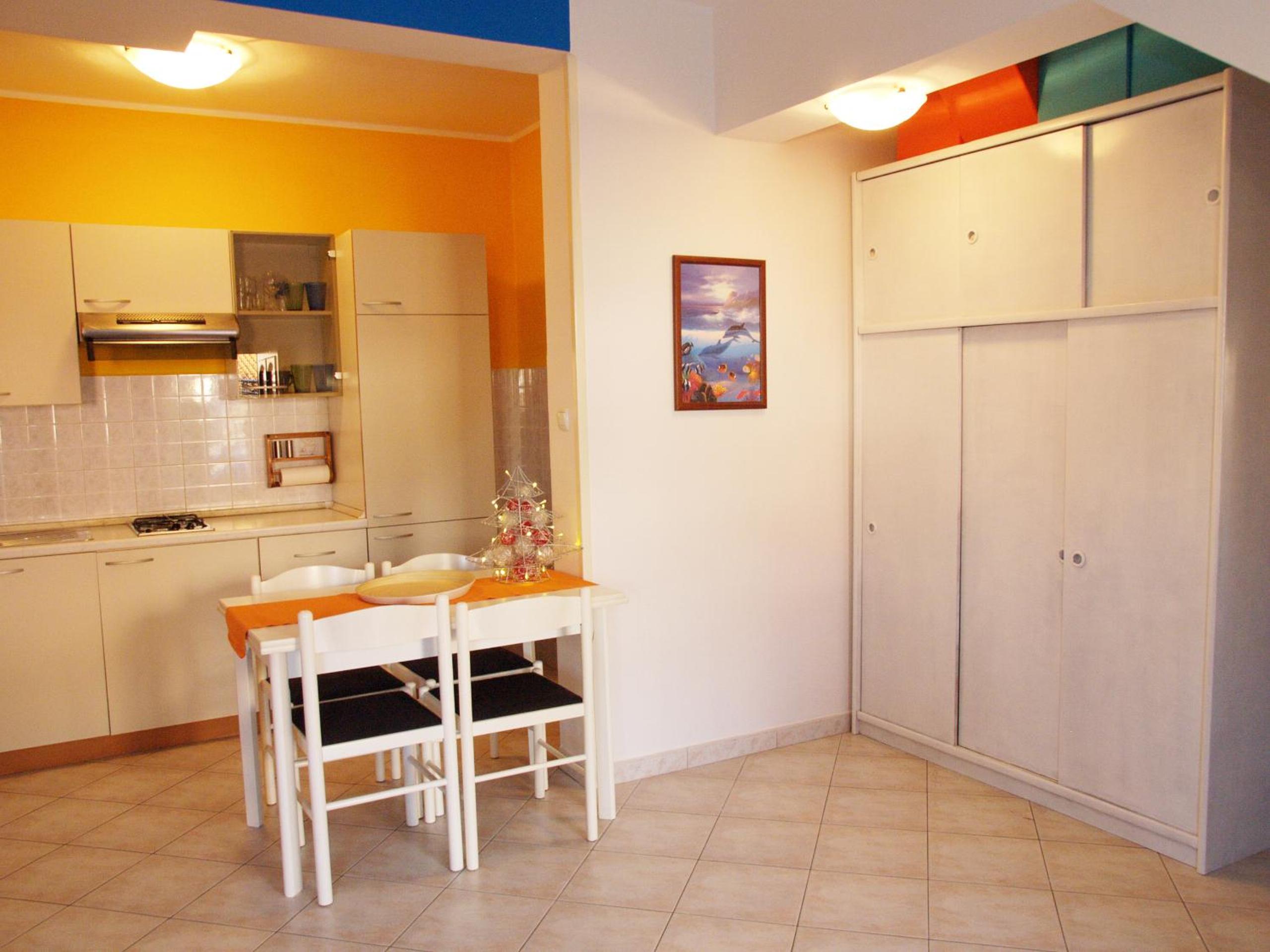 Studio with Patio - Photo 4