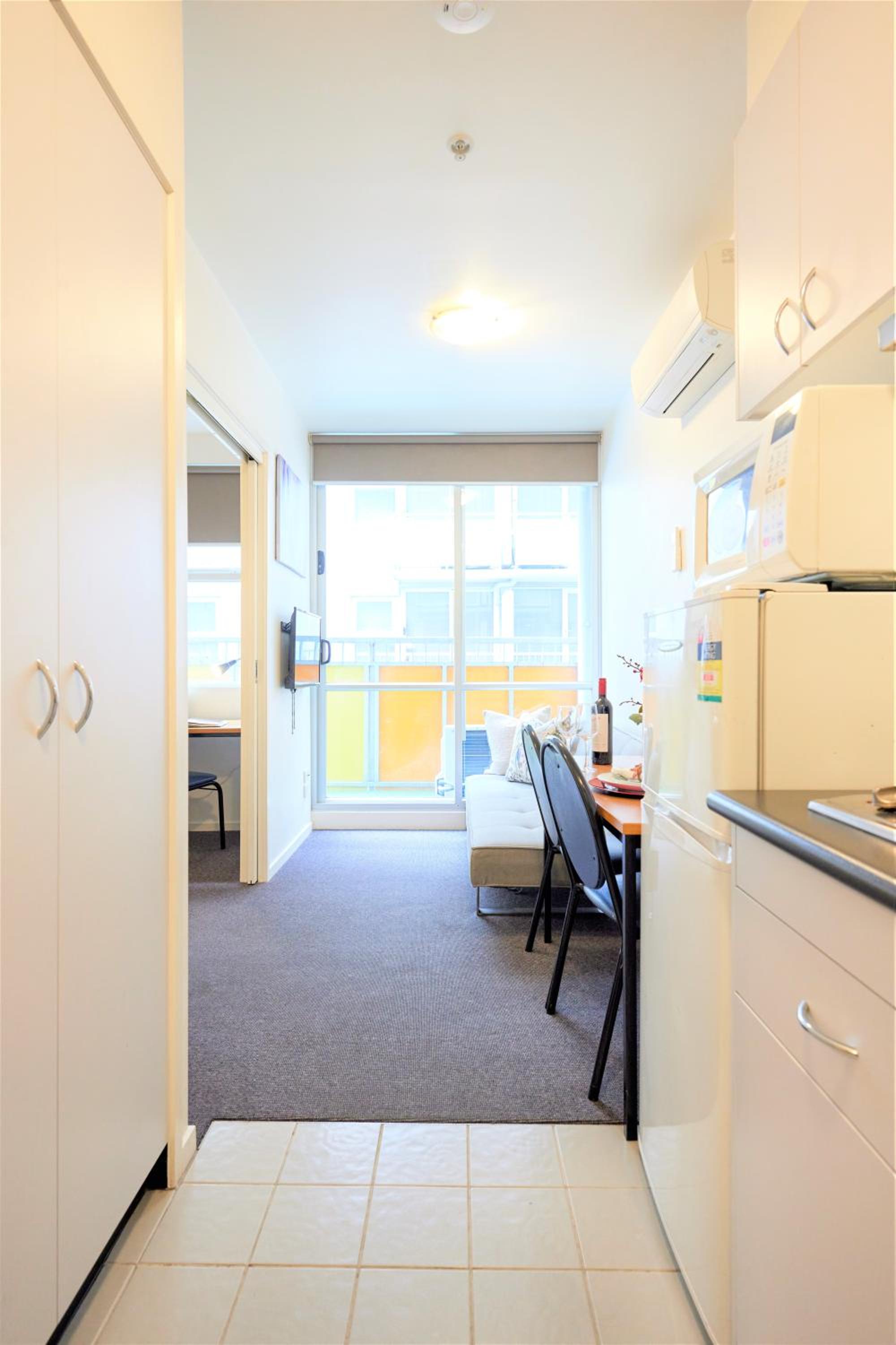 One-Bedroom Apartment photo 2