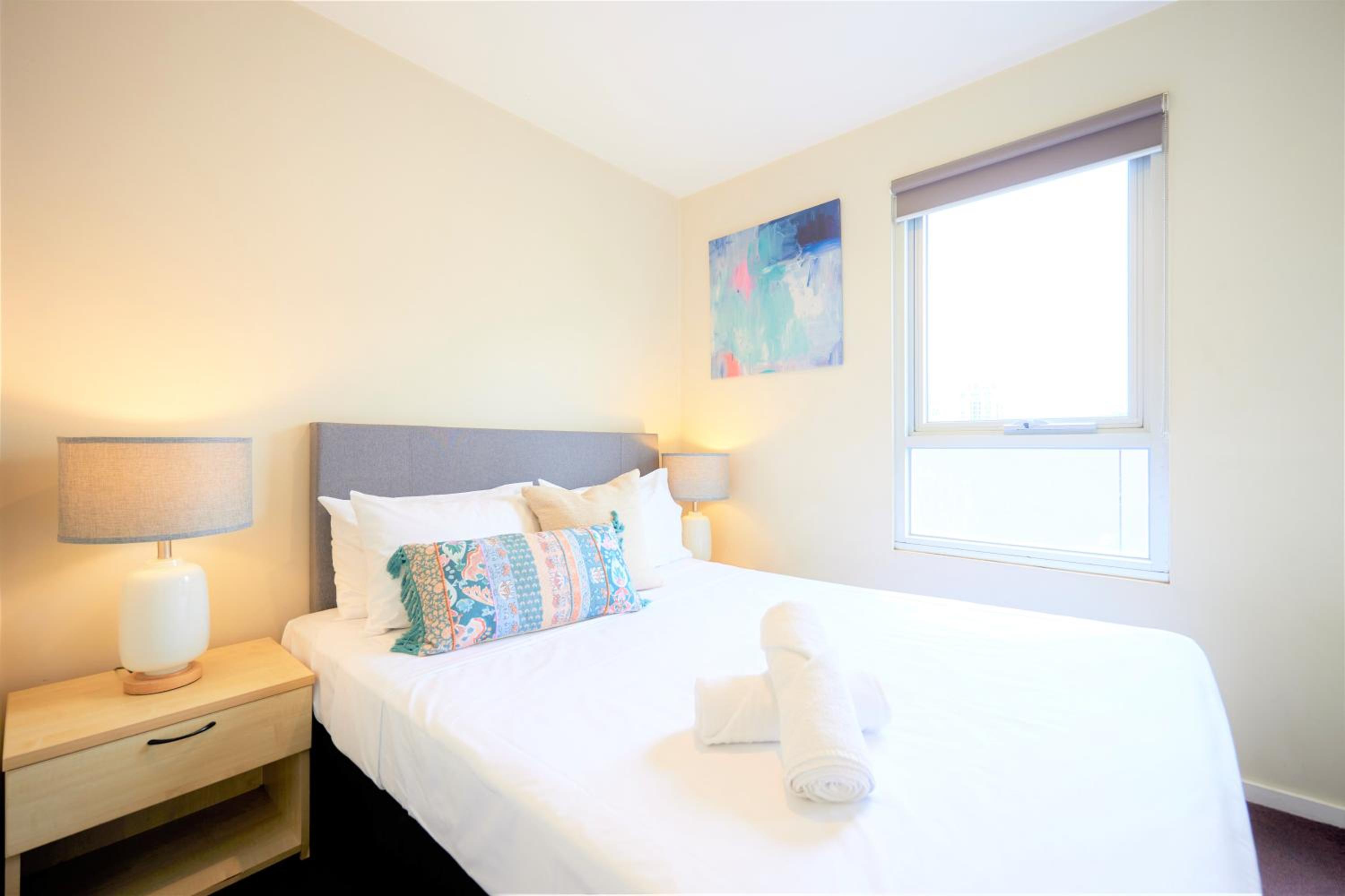 Deluxe One Bedroom Apartment photo 1