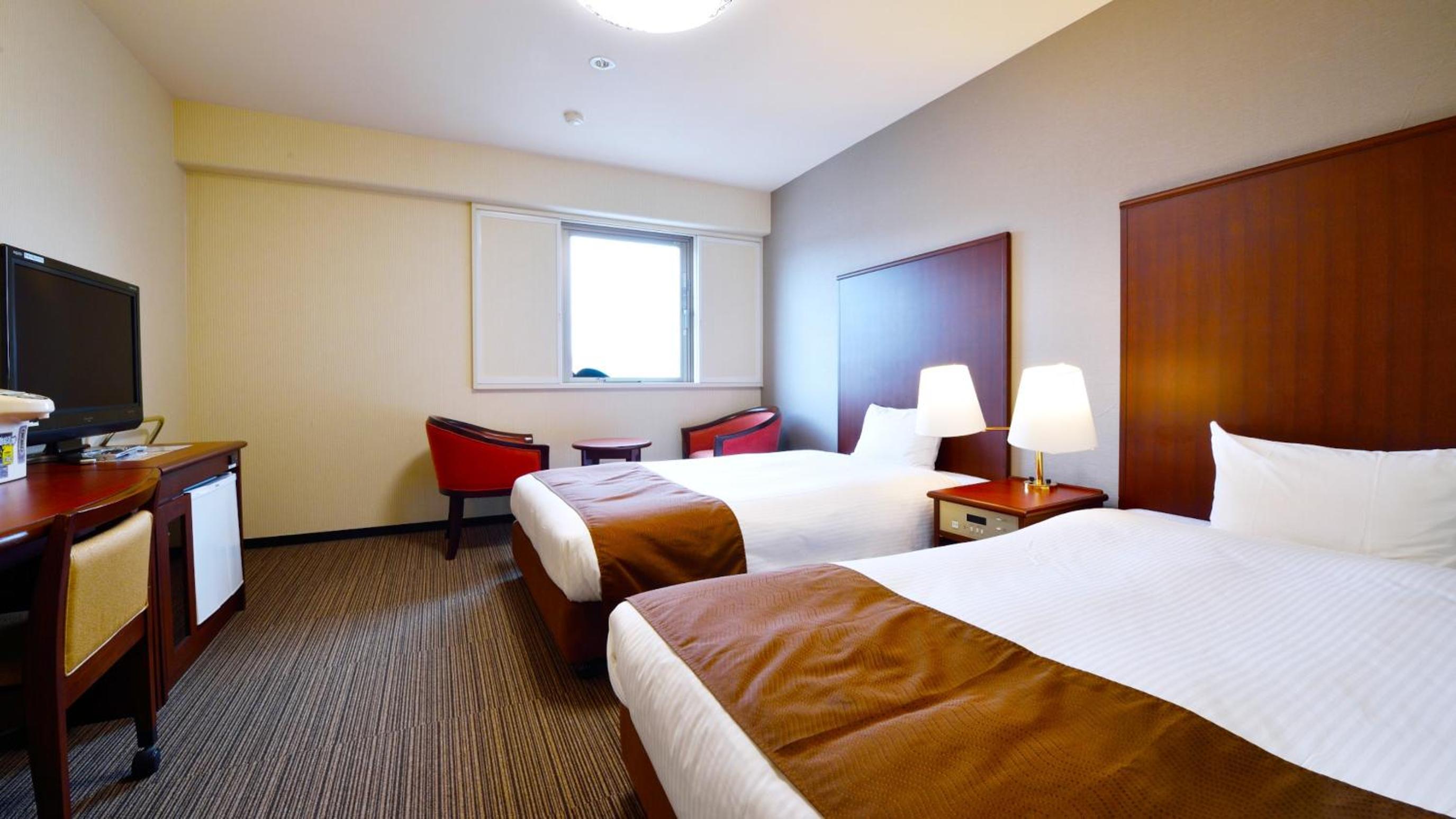 Deluxe Twin Room with Hot Spring Bath- Smoking - Photo 1