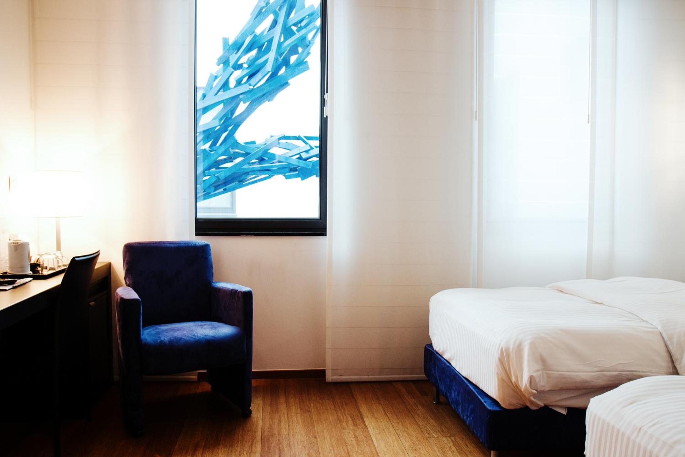Twin Room - Photo 2