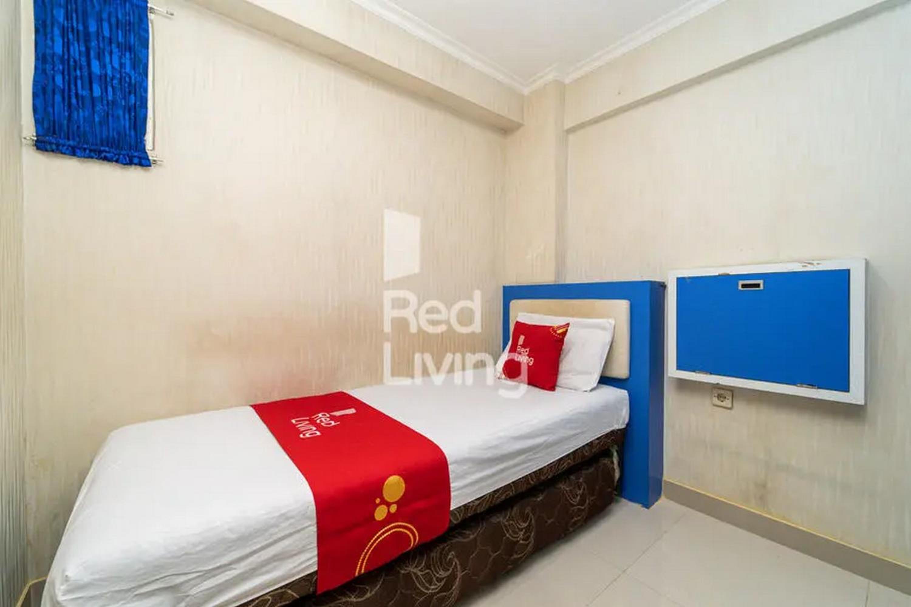Two-Bedroom Apartment - Photo 14