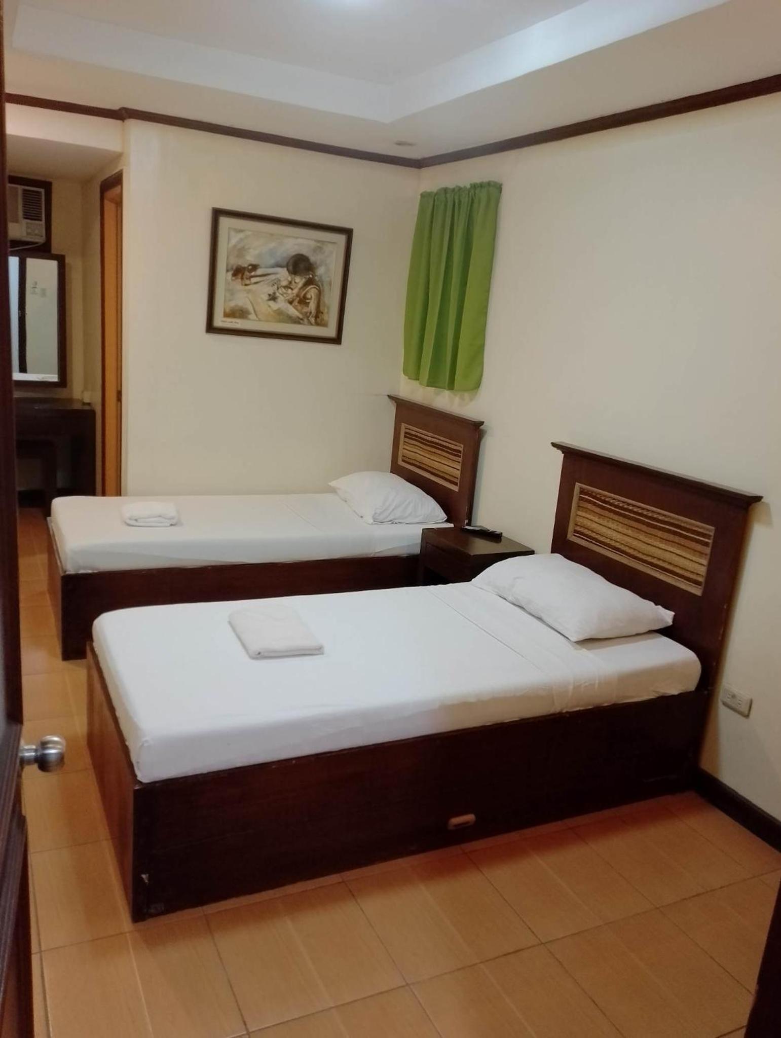 Standard Twin Room photo 3