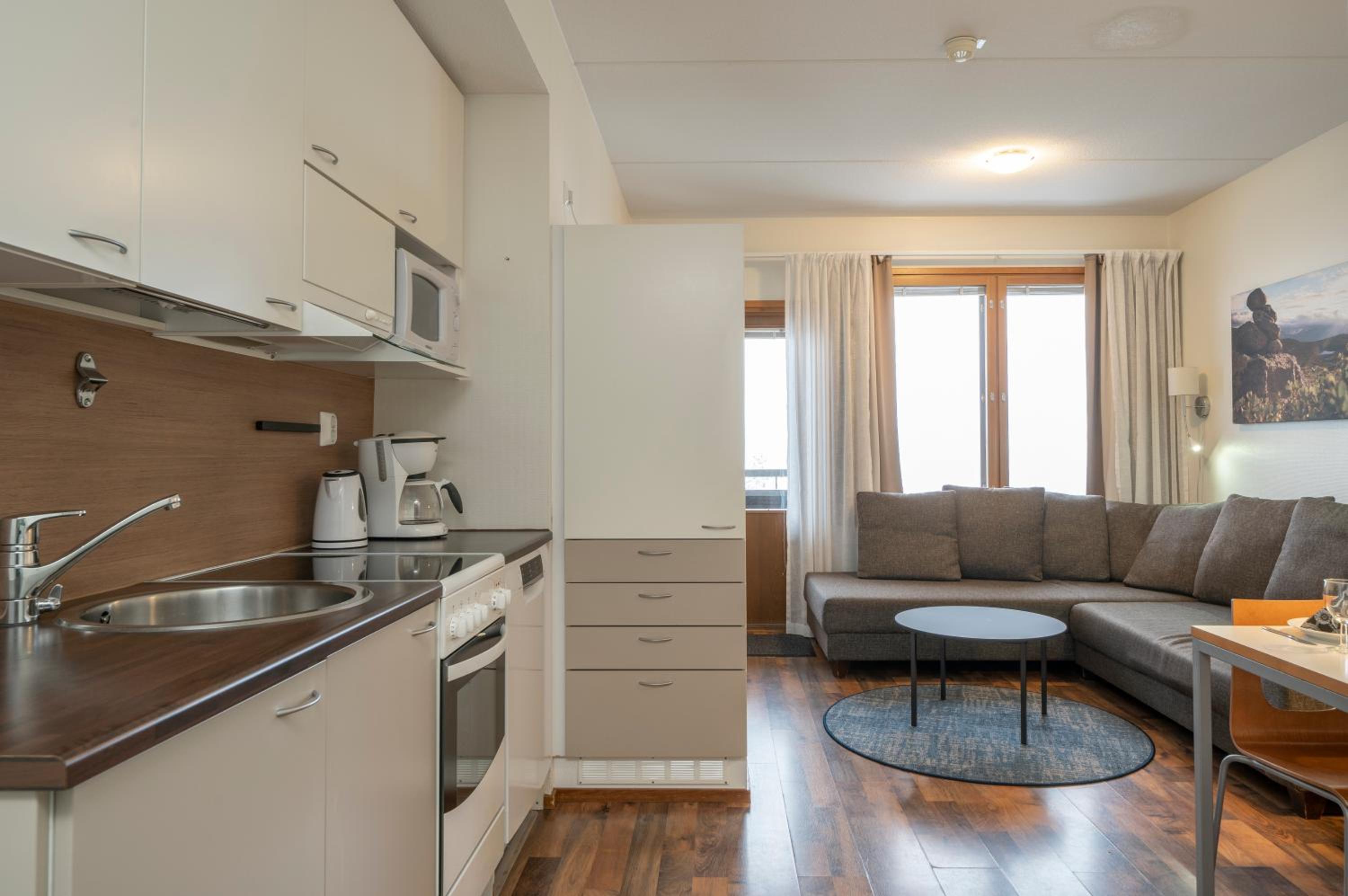Three-Bedroom Apartment - Photo 5