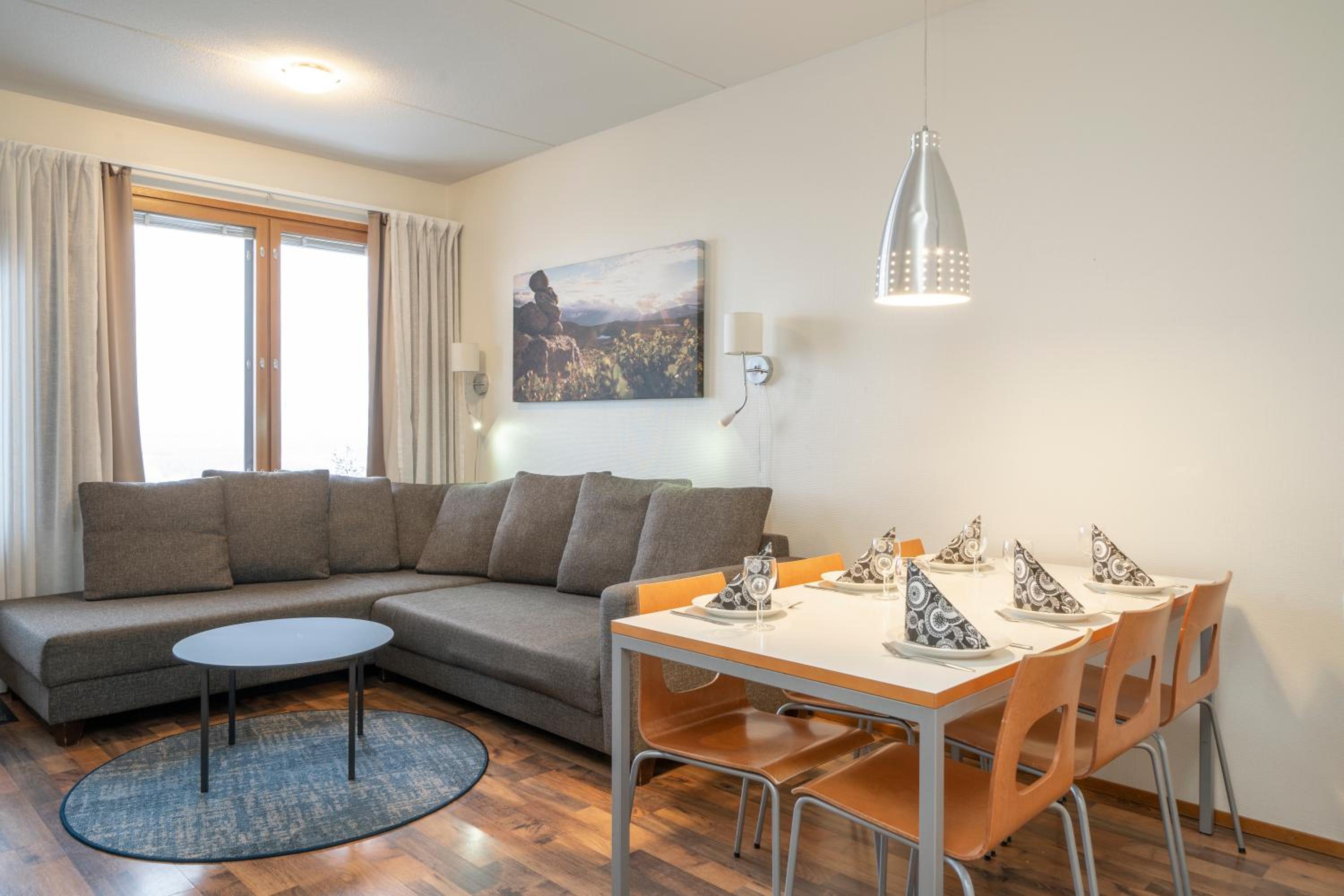 Three-Bedroom Apartment - Photo 13
