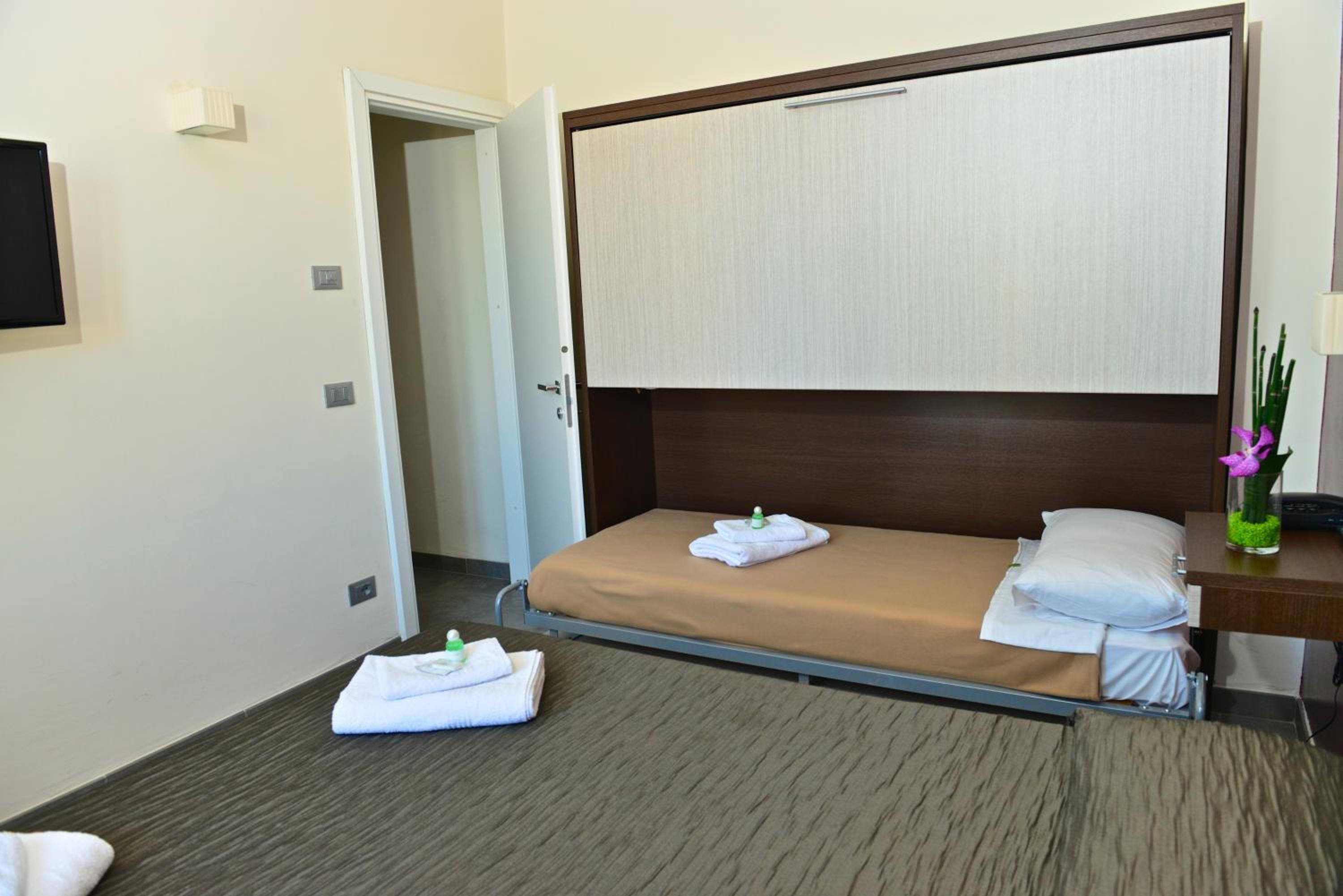 Triple Room - Photo 4
