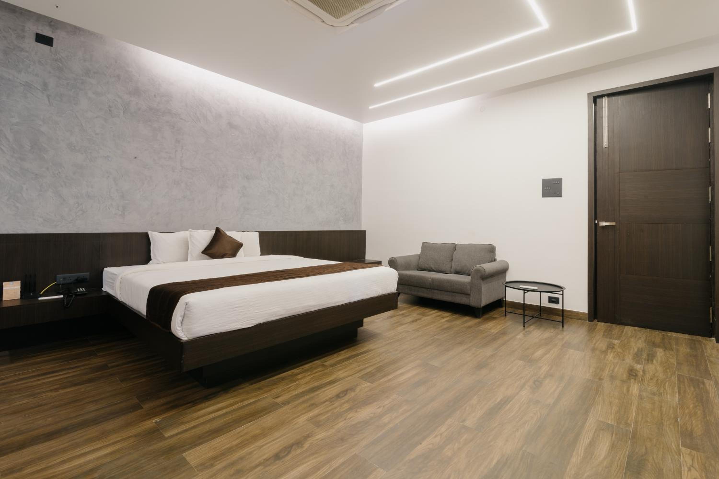 Suite with Private Pool