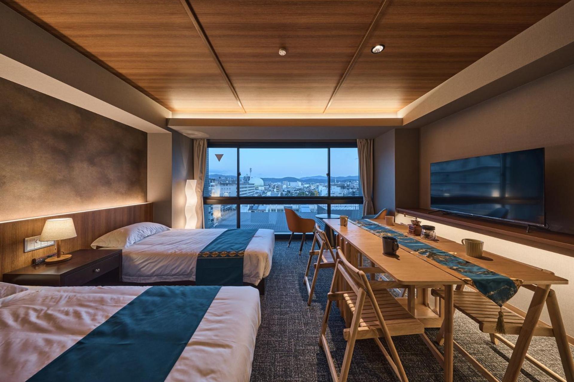 Twin Room with Private Bathroom photo 1