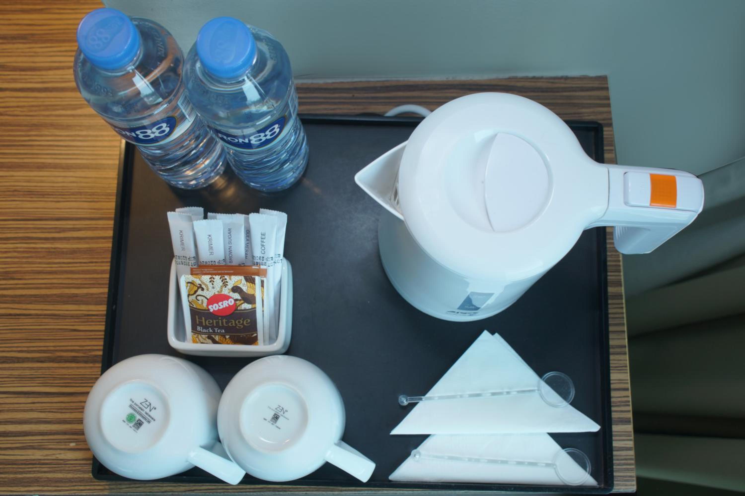 Premium Twin Room - Photo 5