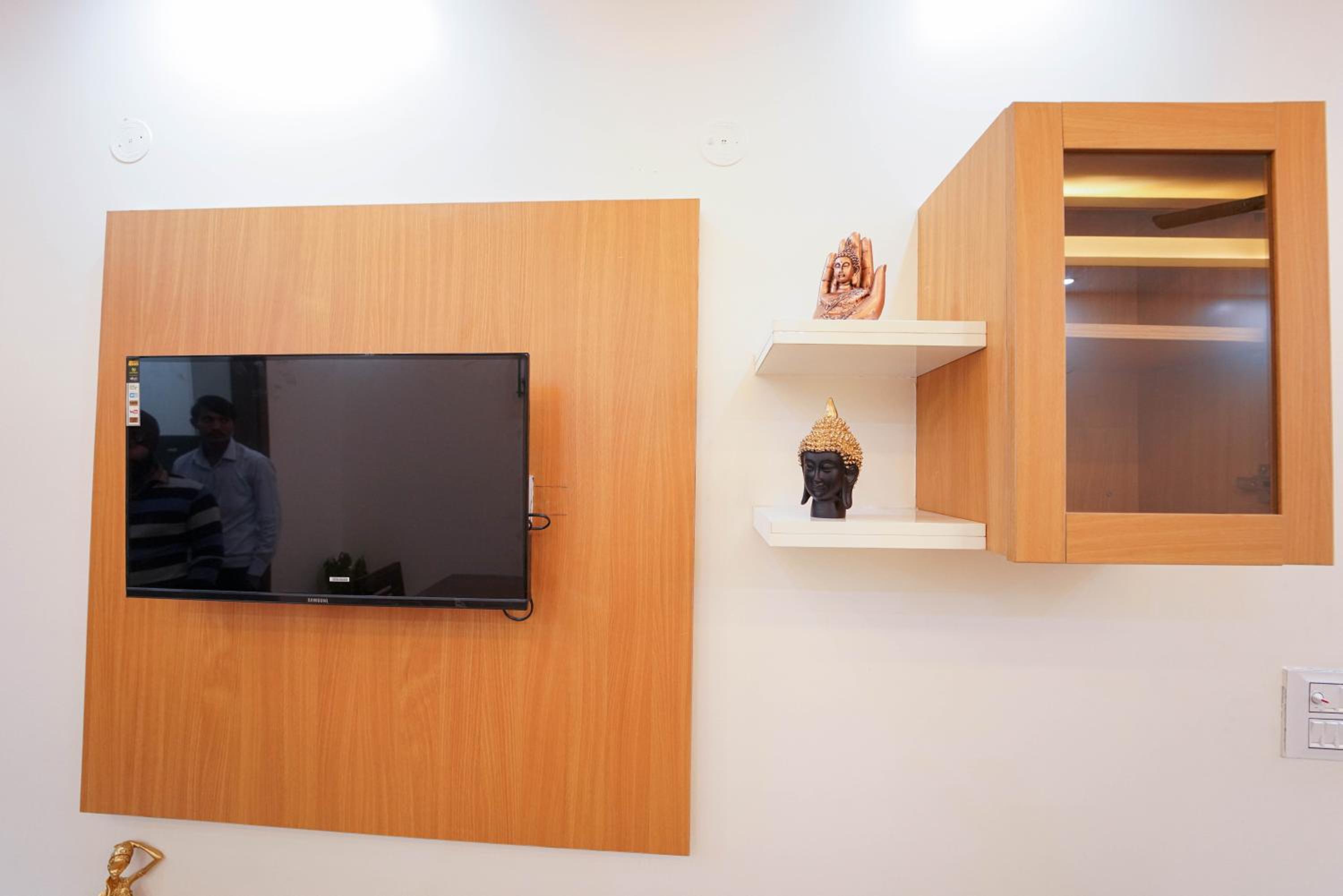 Two-Bedroom Apartment - Photo 16