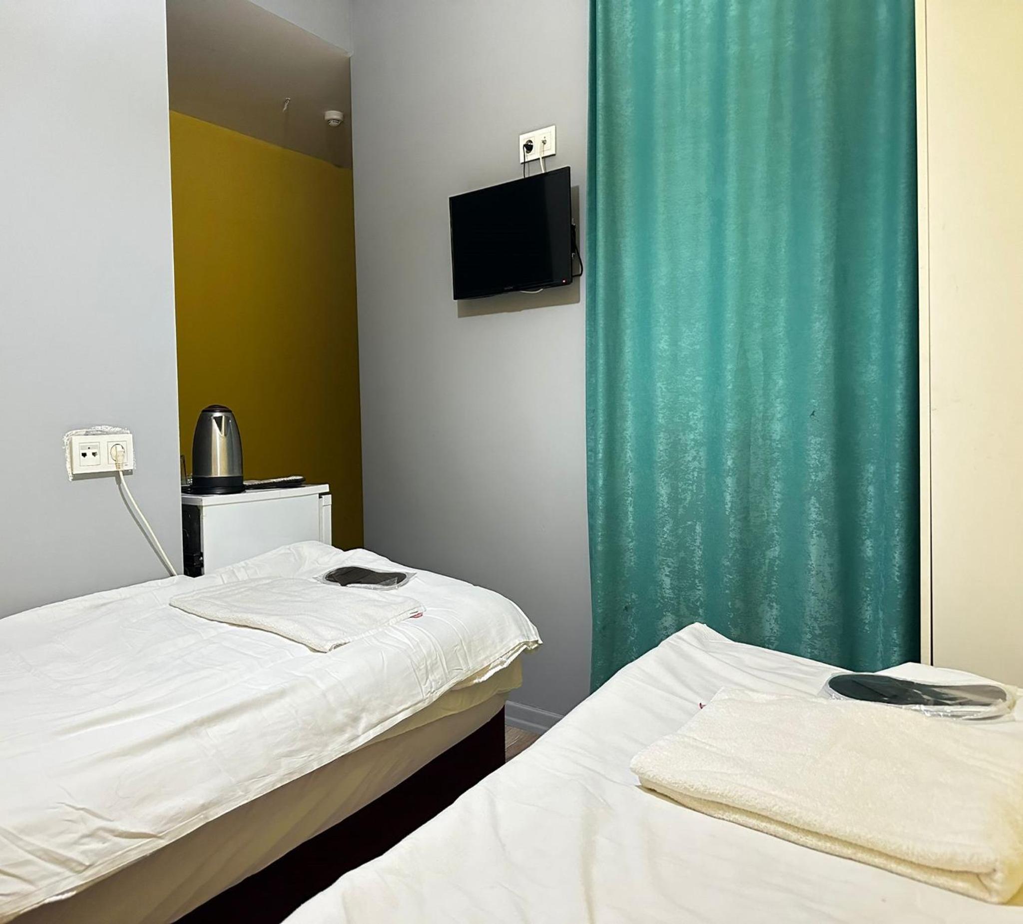 Budget Double Room photo 3