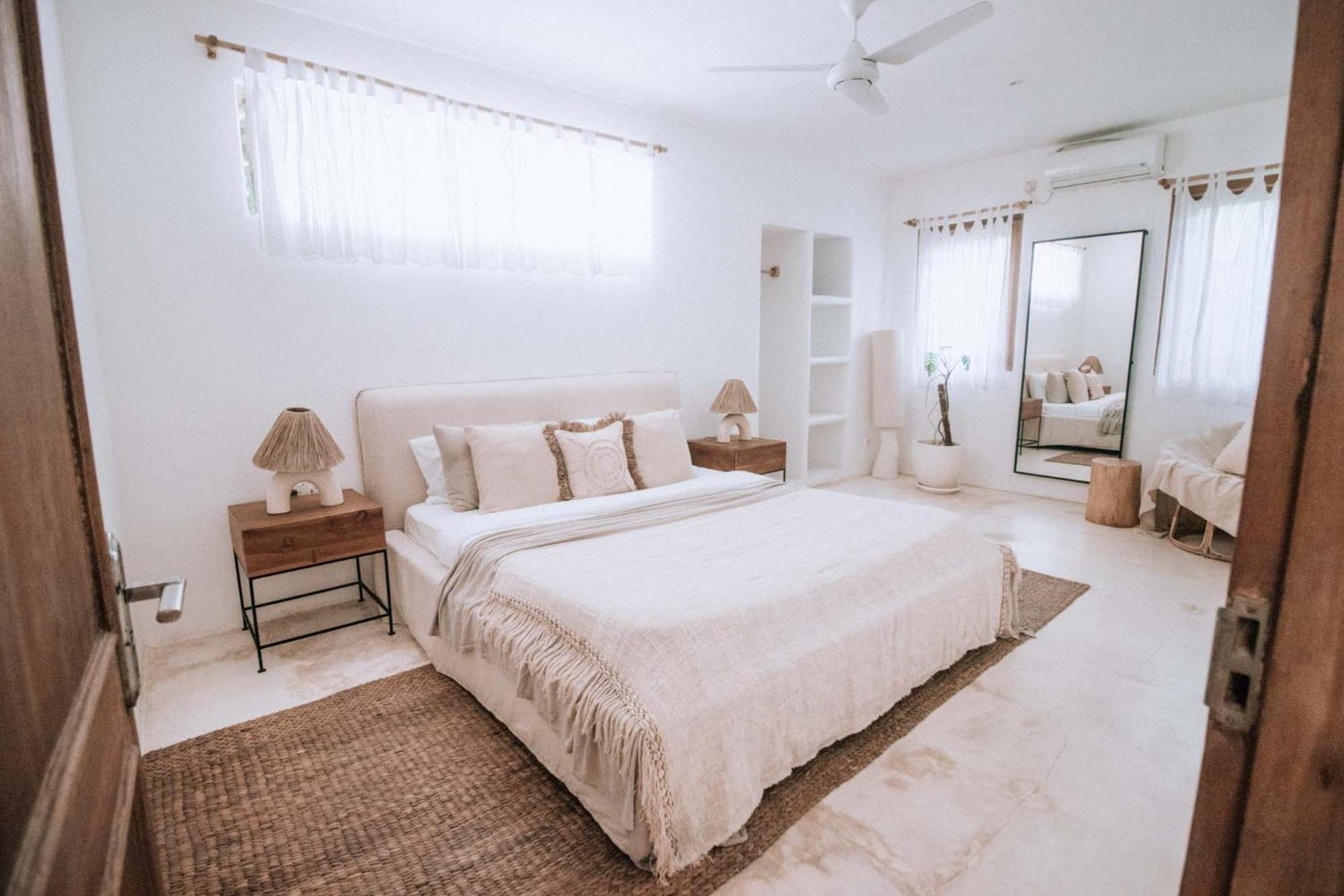 Deluxe Room - Photo 1