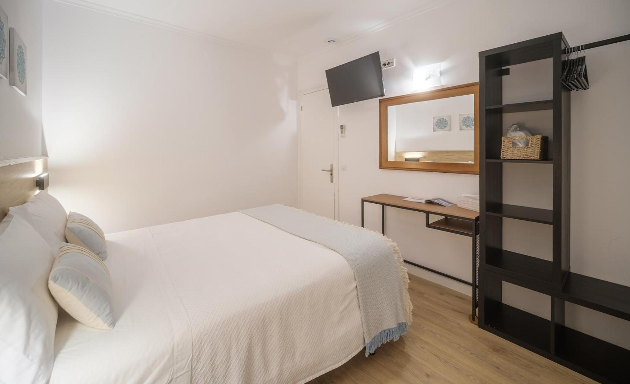 Single Room photo 3