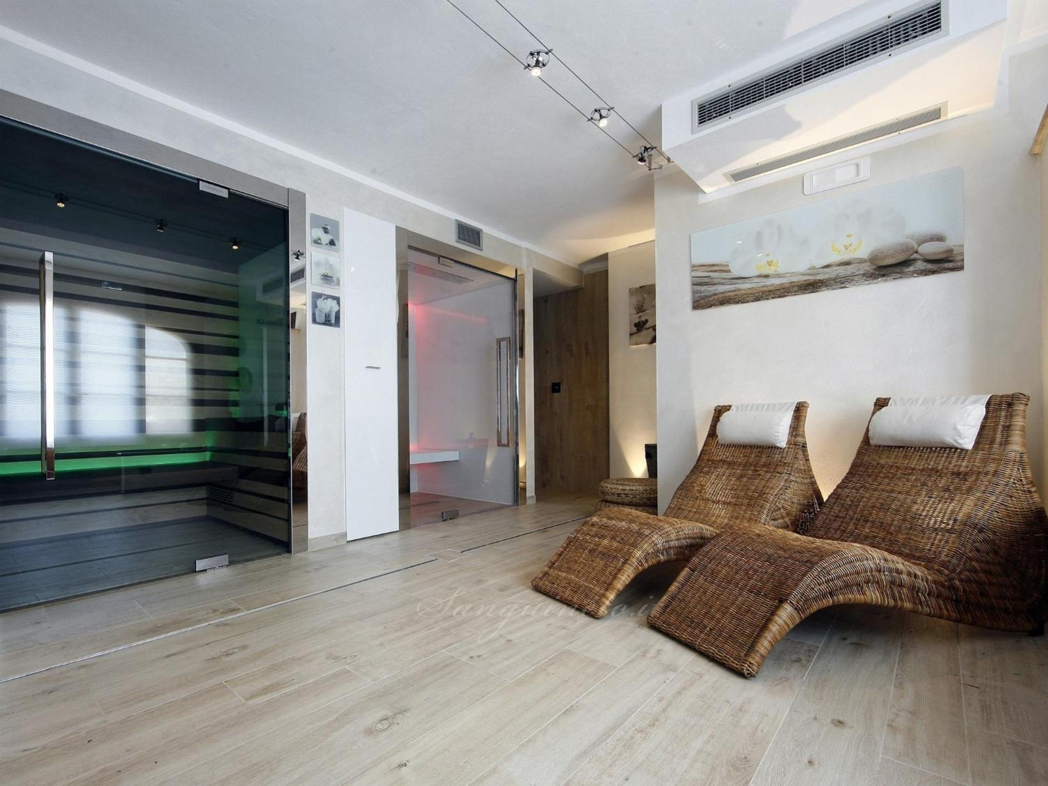 Standard Two-Bedroom Apartment - Photo 7