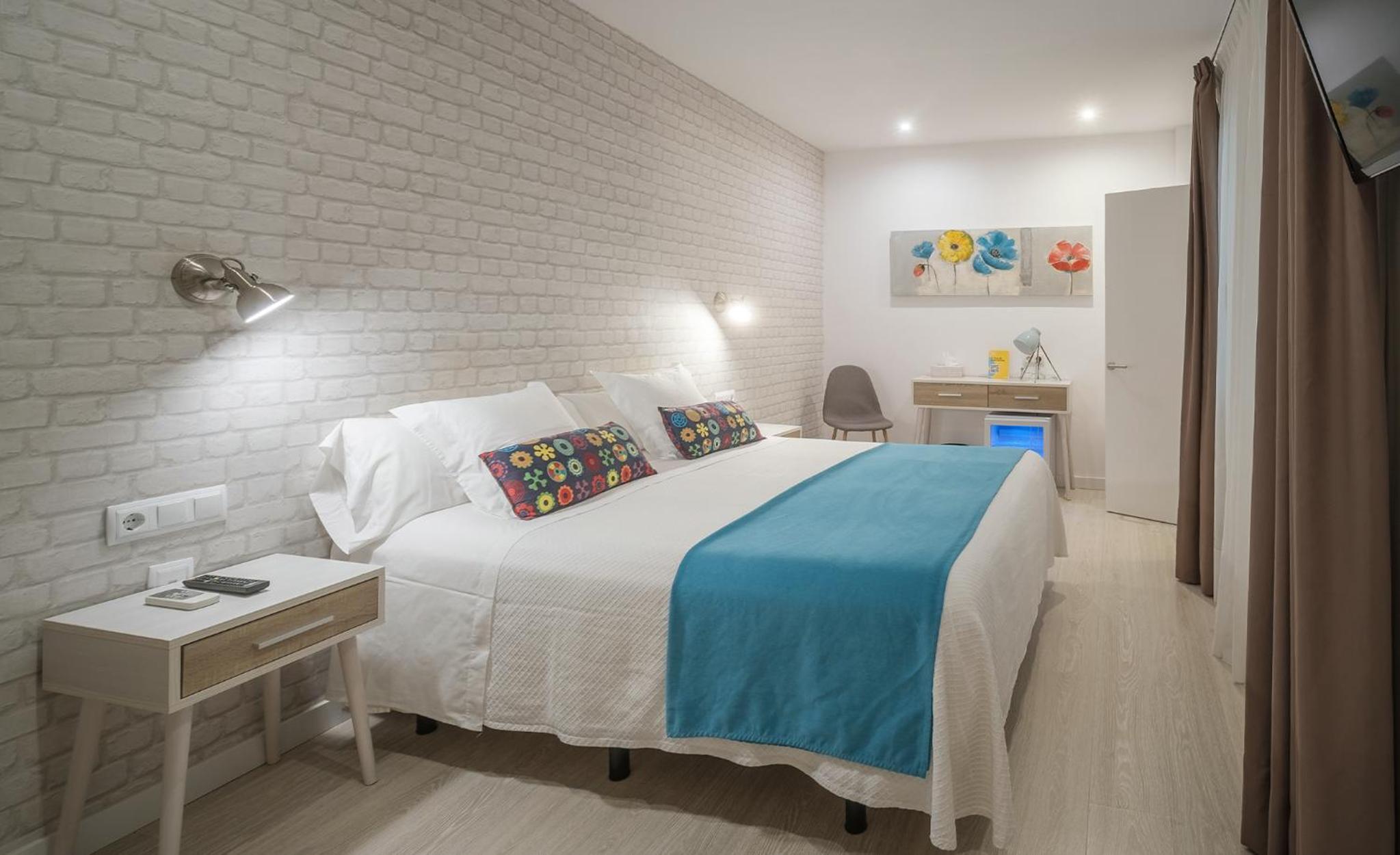Double or Twin Room photo 2