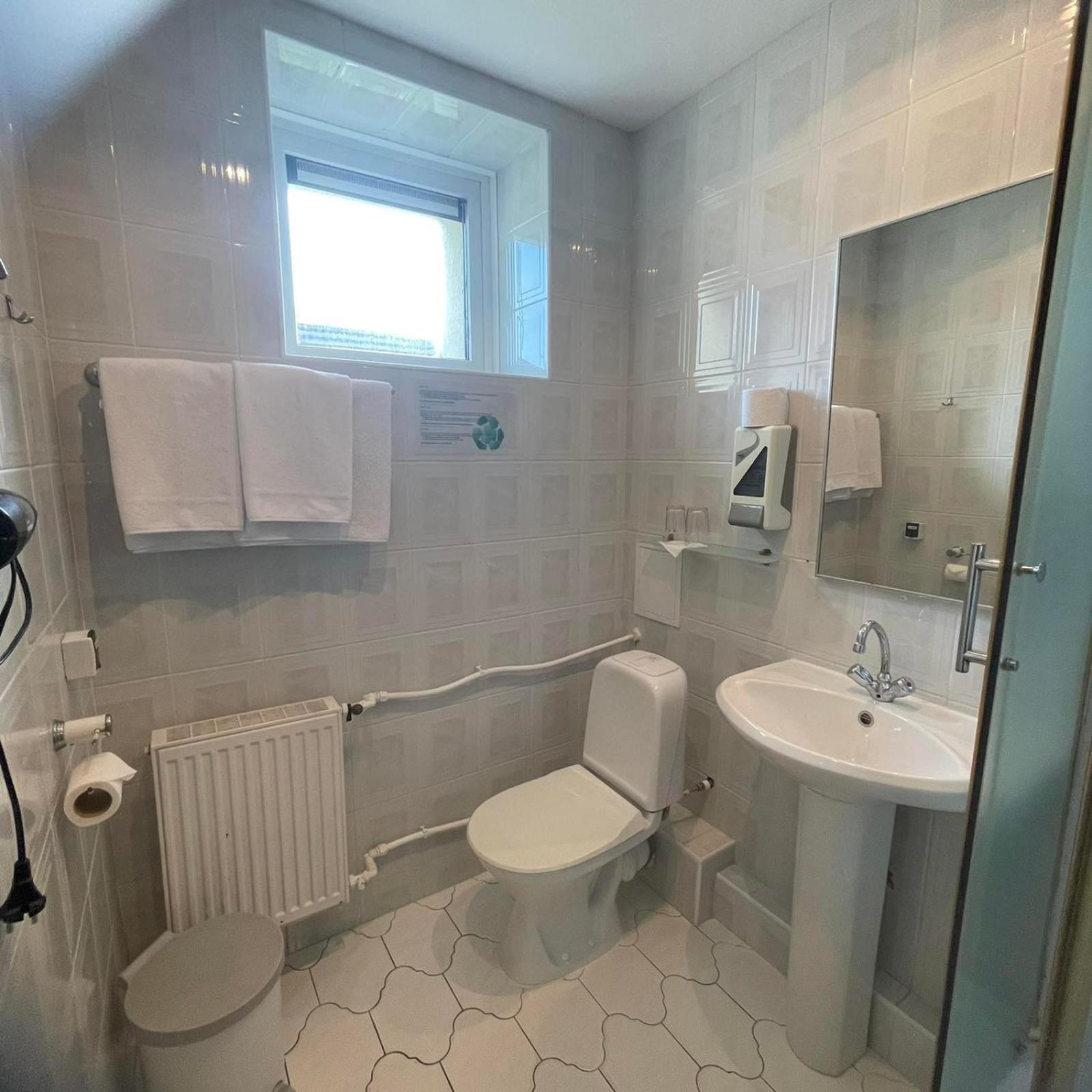 Standard Double or Twin Room photo 2