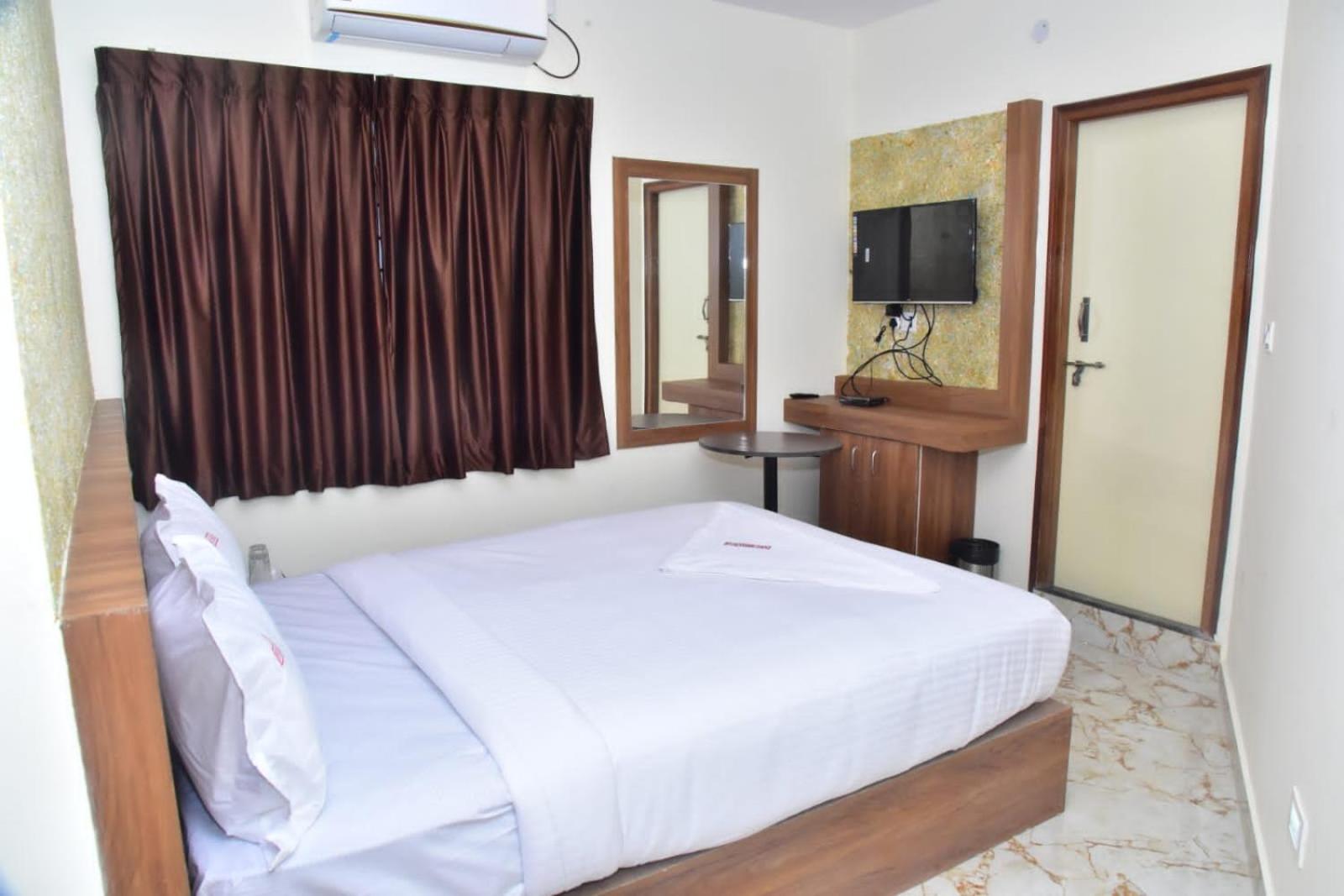 Standard Double Room - Photo 4