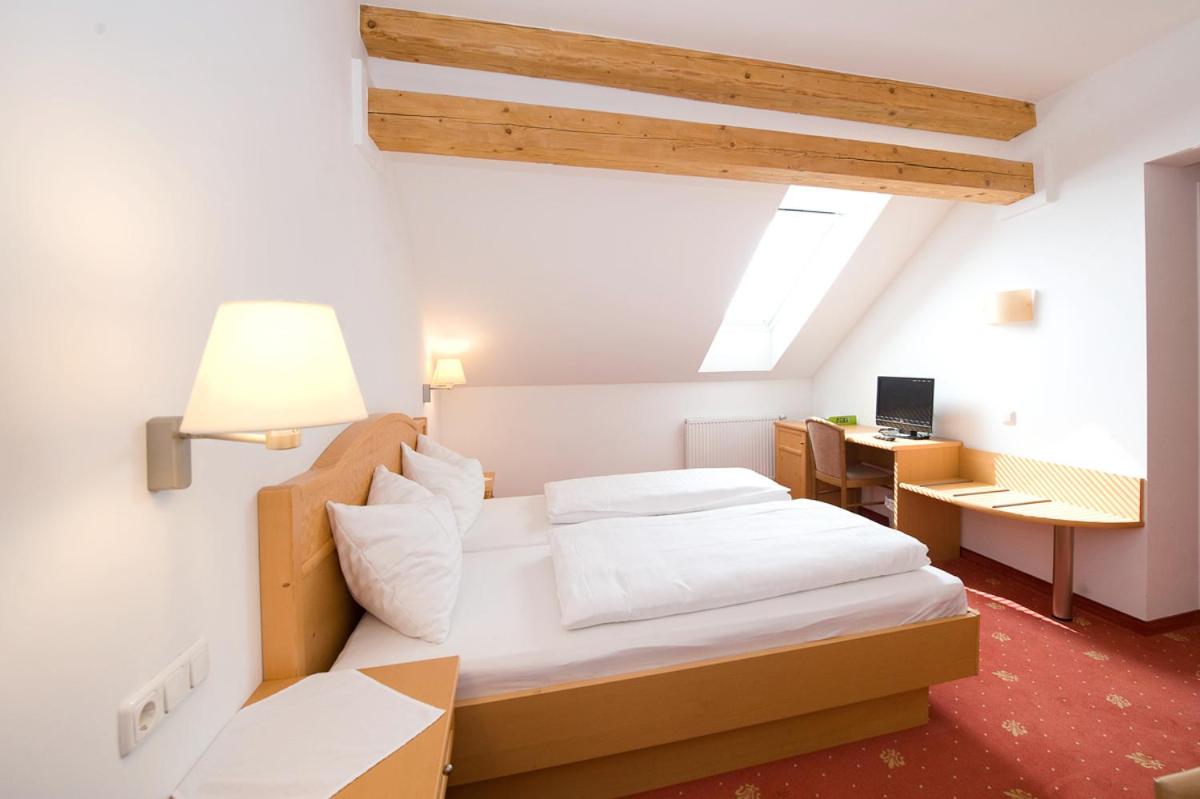 Large Single Room photo 2