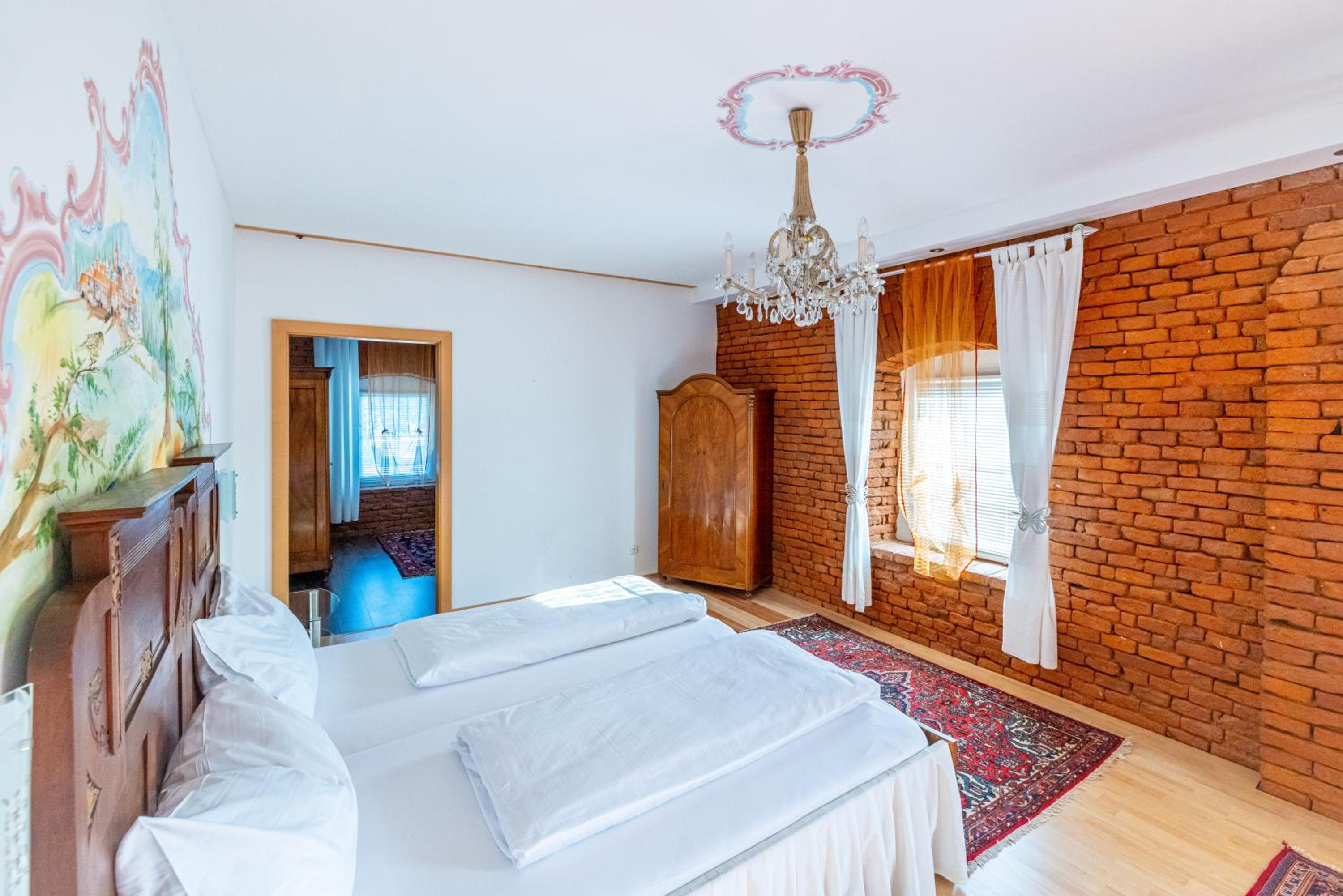 Suite photo 1